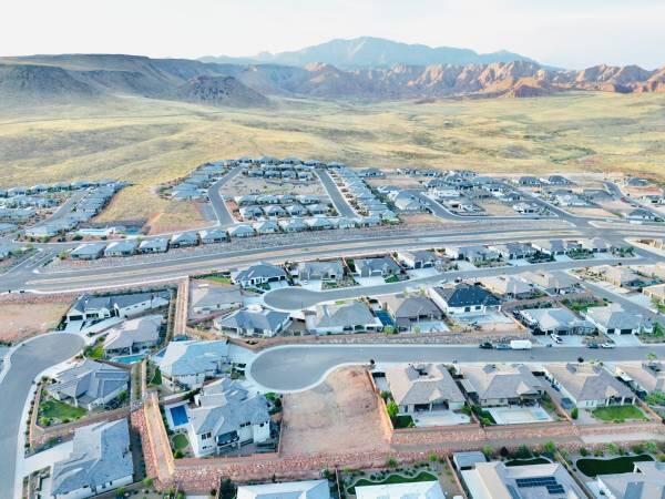 WASHINGTON VISTA - Land