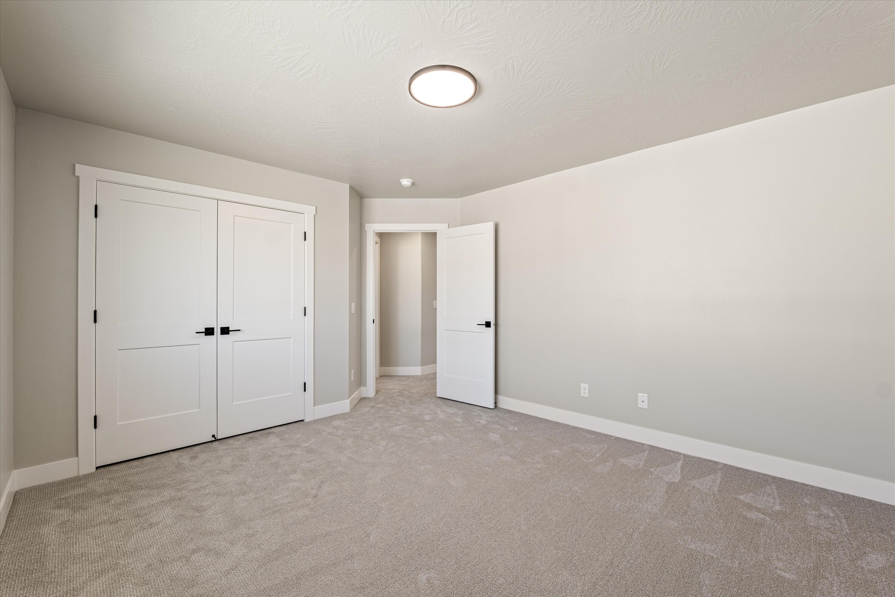 HURRICANE HEIGHTS TOWNHOMES - Residential