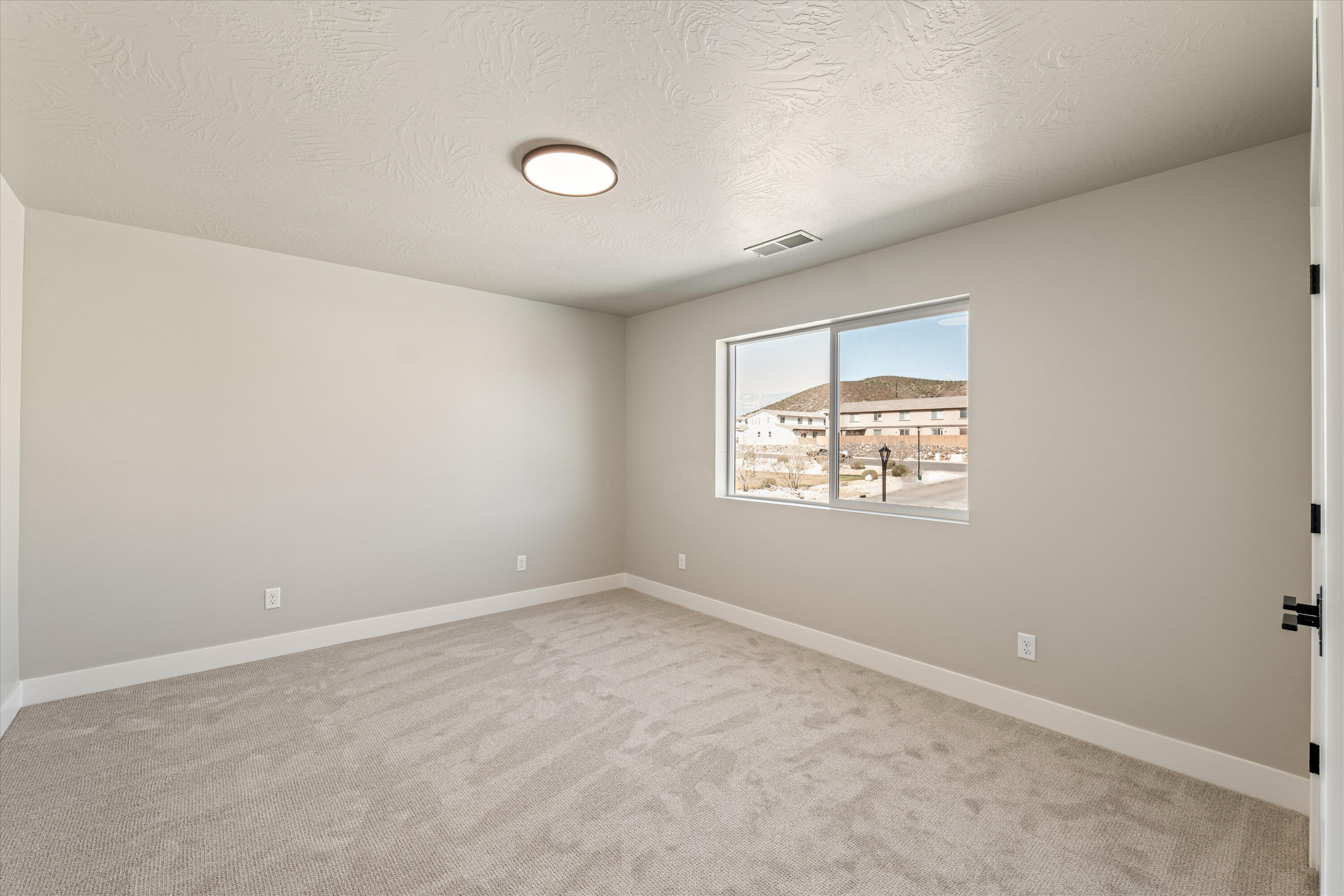 HURRICANE HEIGHTS TOWNHOMES - Residential