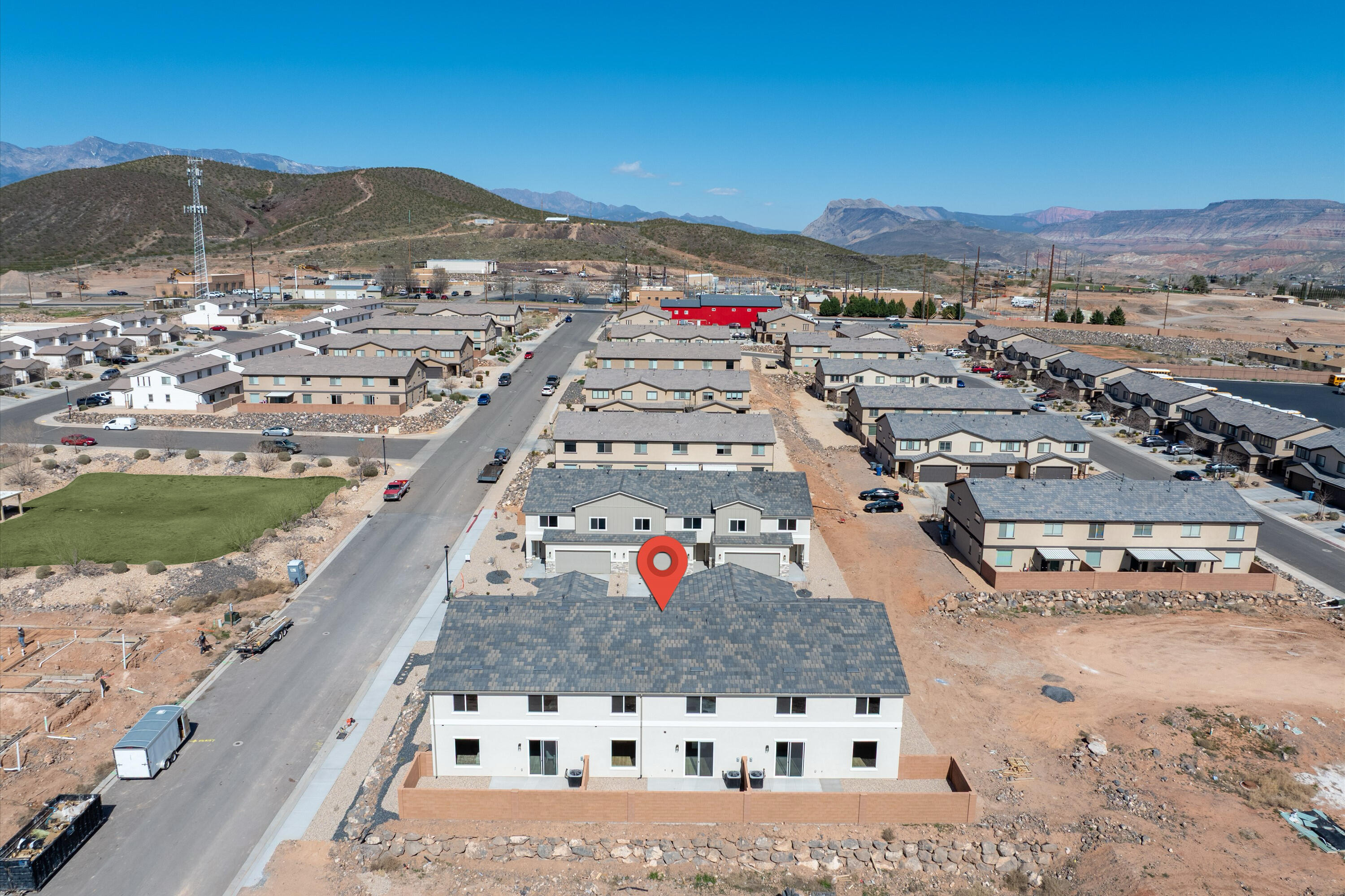 HURRICANE HEIGHTS TOWNHOMES - Residential