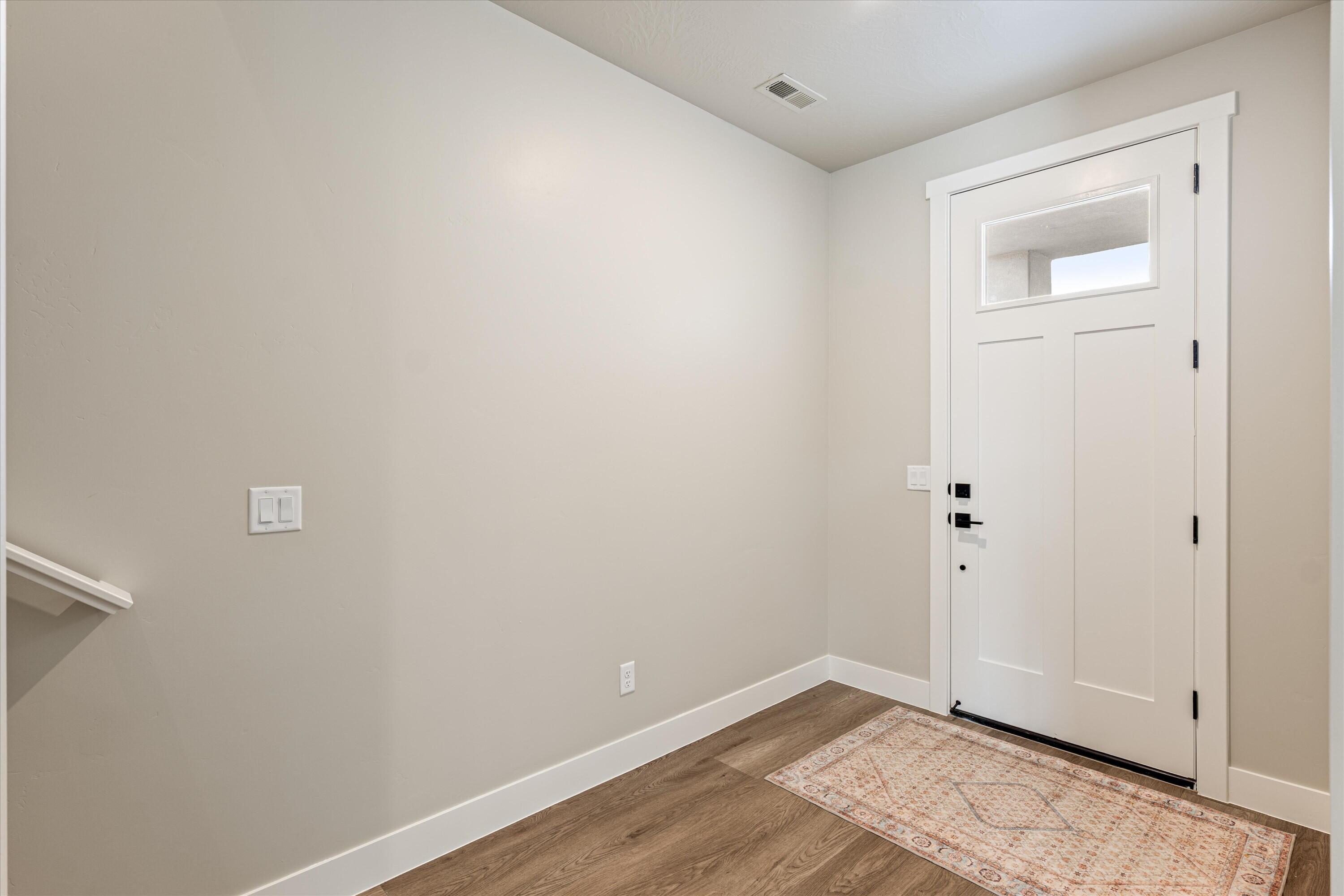 HURRICANE HEIGHTS TOWNHOMES - Residential