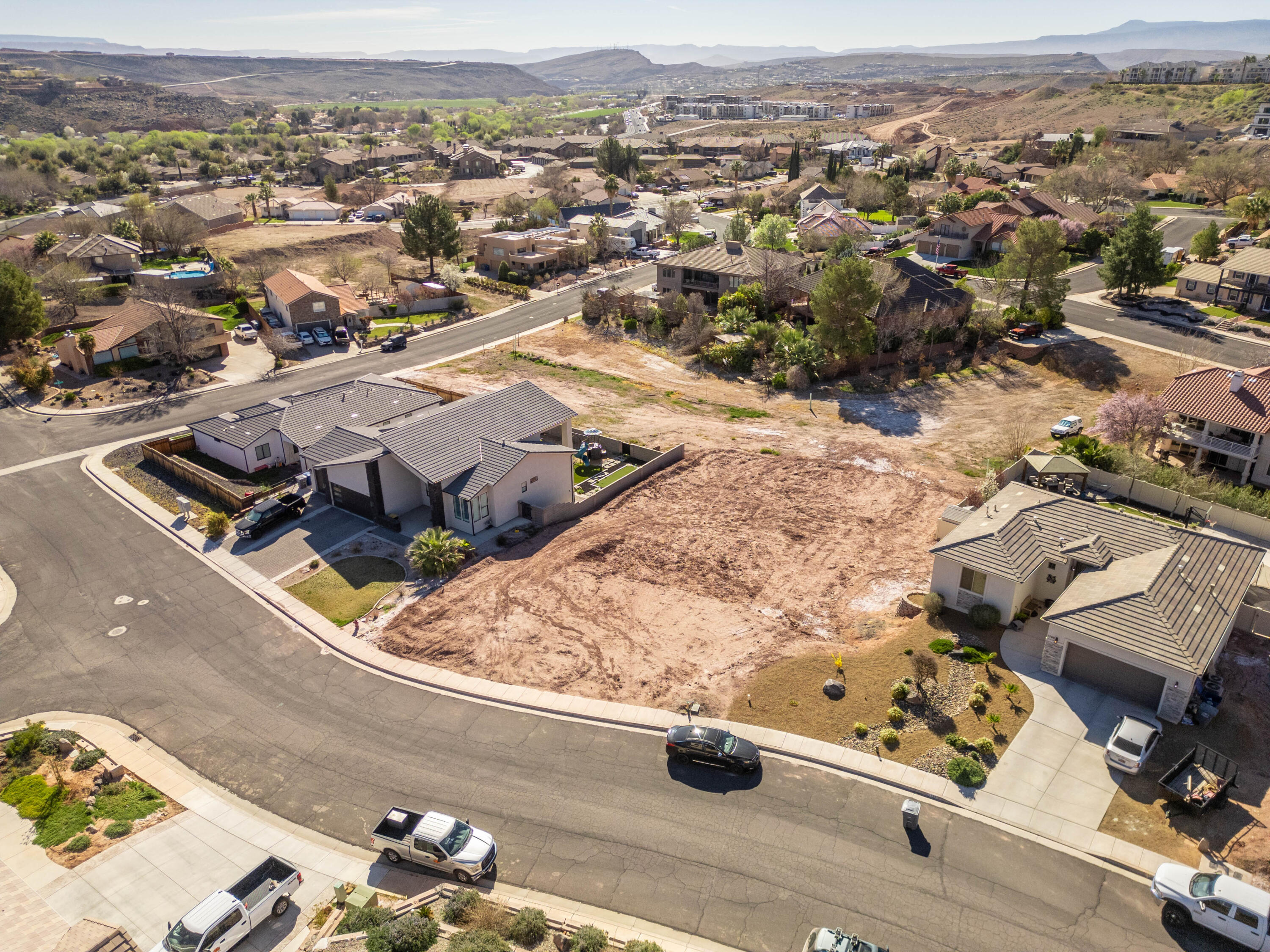 OVERLOOK AT GREEN VALLEY - Land