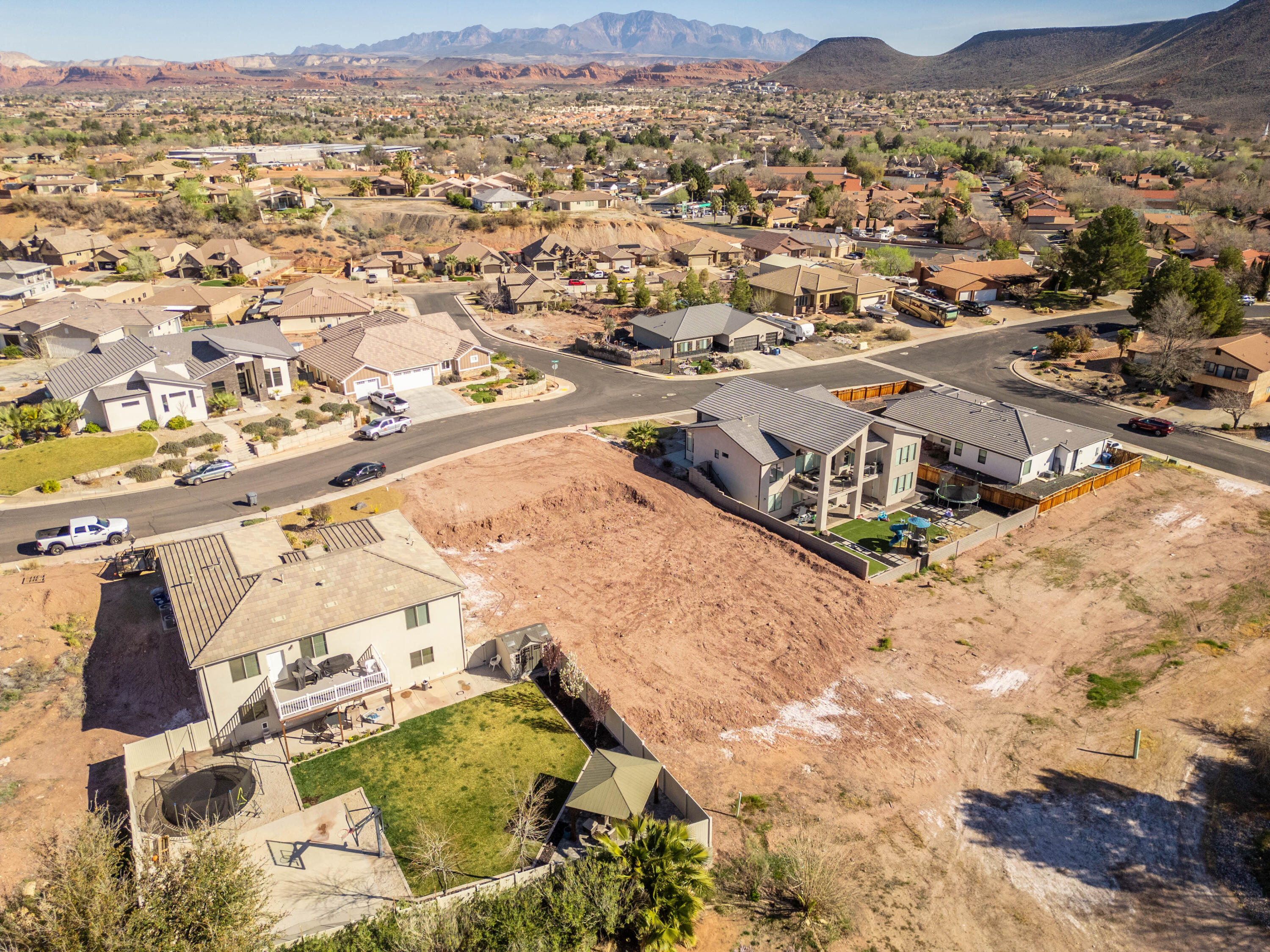 OVERLOOK AT GREEN VALLEY - Land