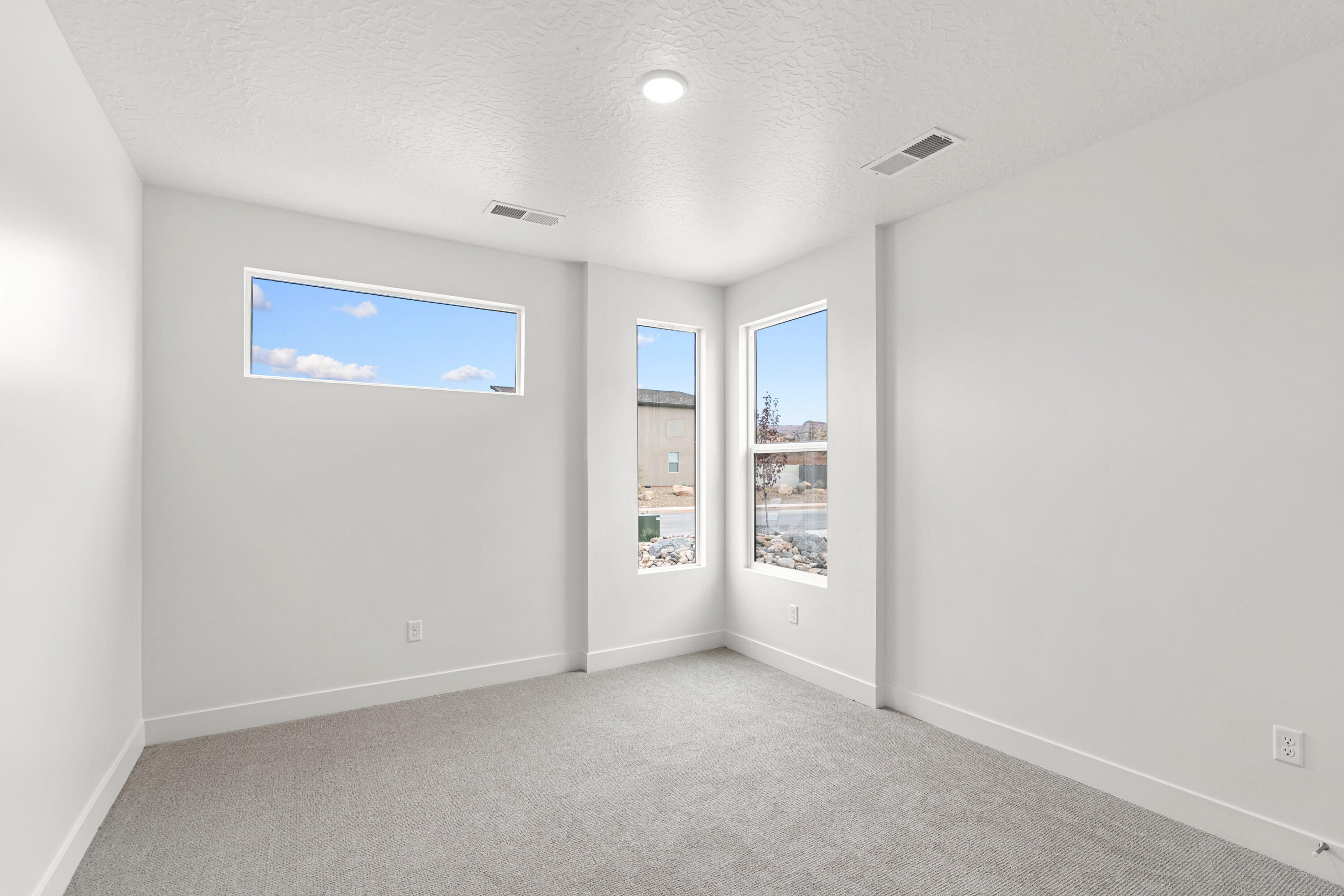 STRAWBERRY FIELDS ESTATES - Residential