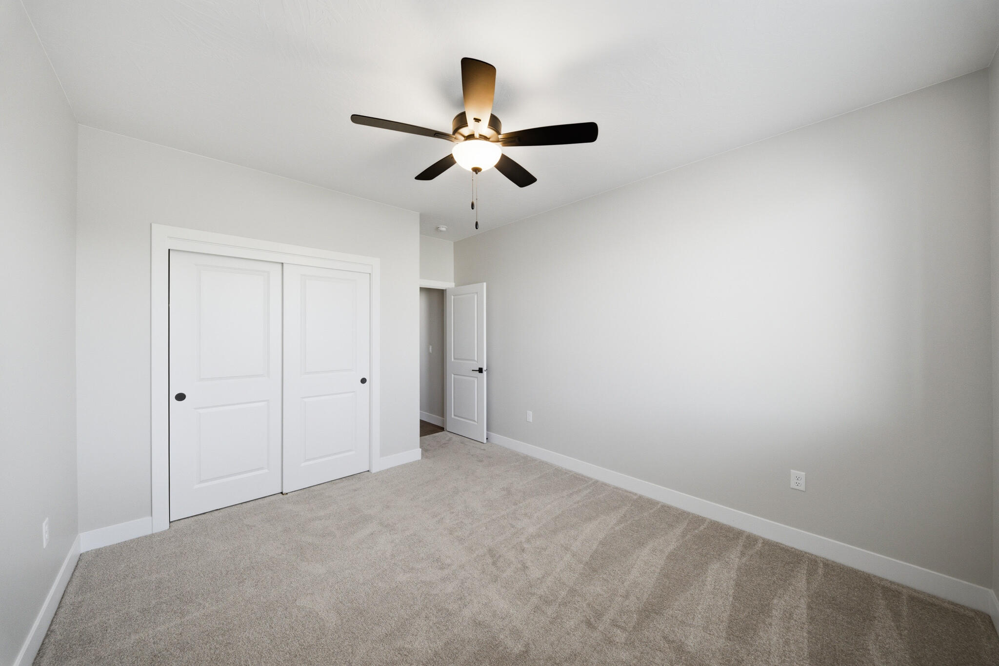 PEREGRINE POINTE WEST - Residential