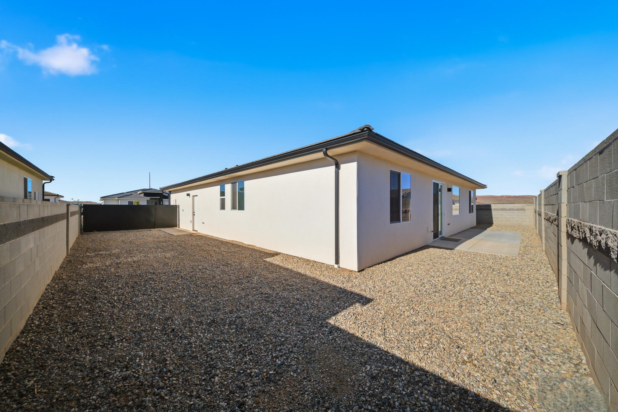 PEREGRINE POINTE WEST - Residential