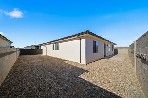Tiny photo for 3044 W 670 N, Hurricane, UT 84737 (MLS # 26-271946)