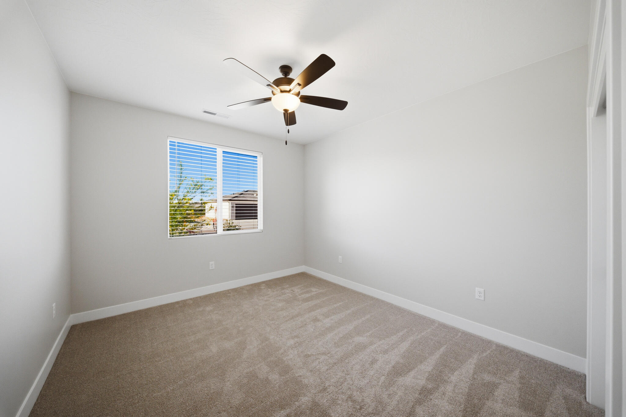 PEREGRINE POINTE WEST - Residential