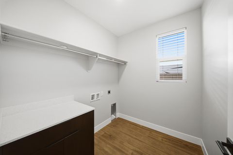 Tiny photo for 3044 W 670 N, Hurricane, UT 84737 (MLS # 26-271946)