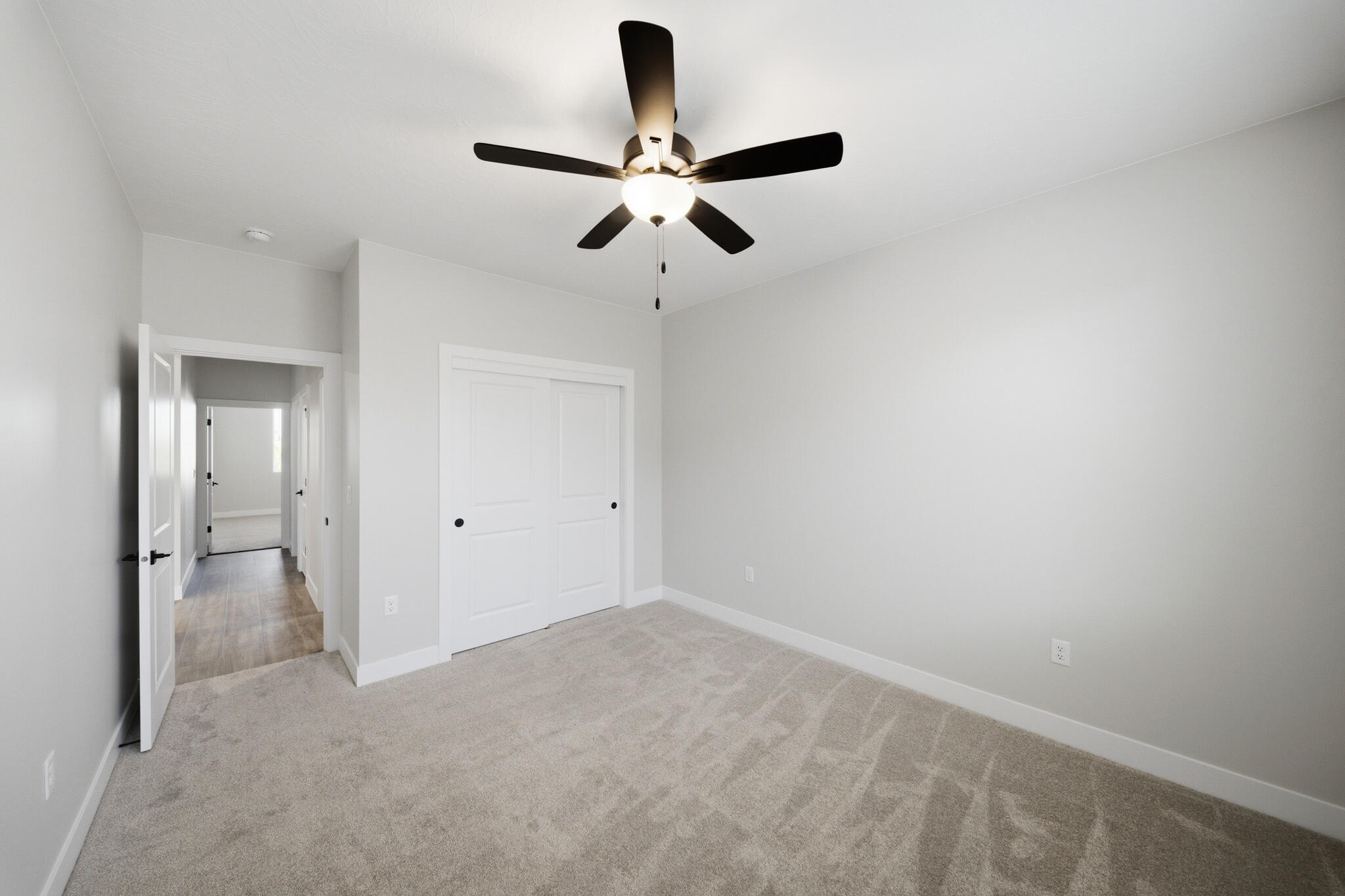 PEREGRINE POINTE WEST - Residential