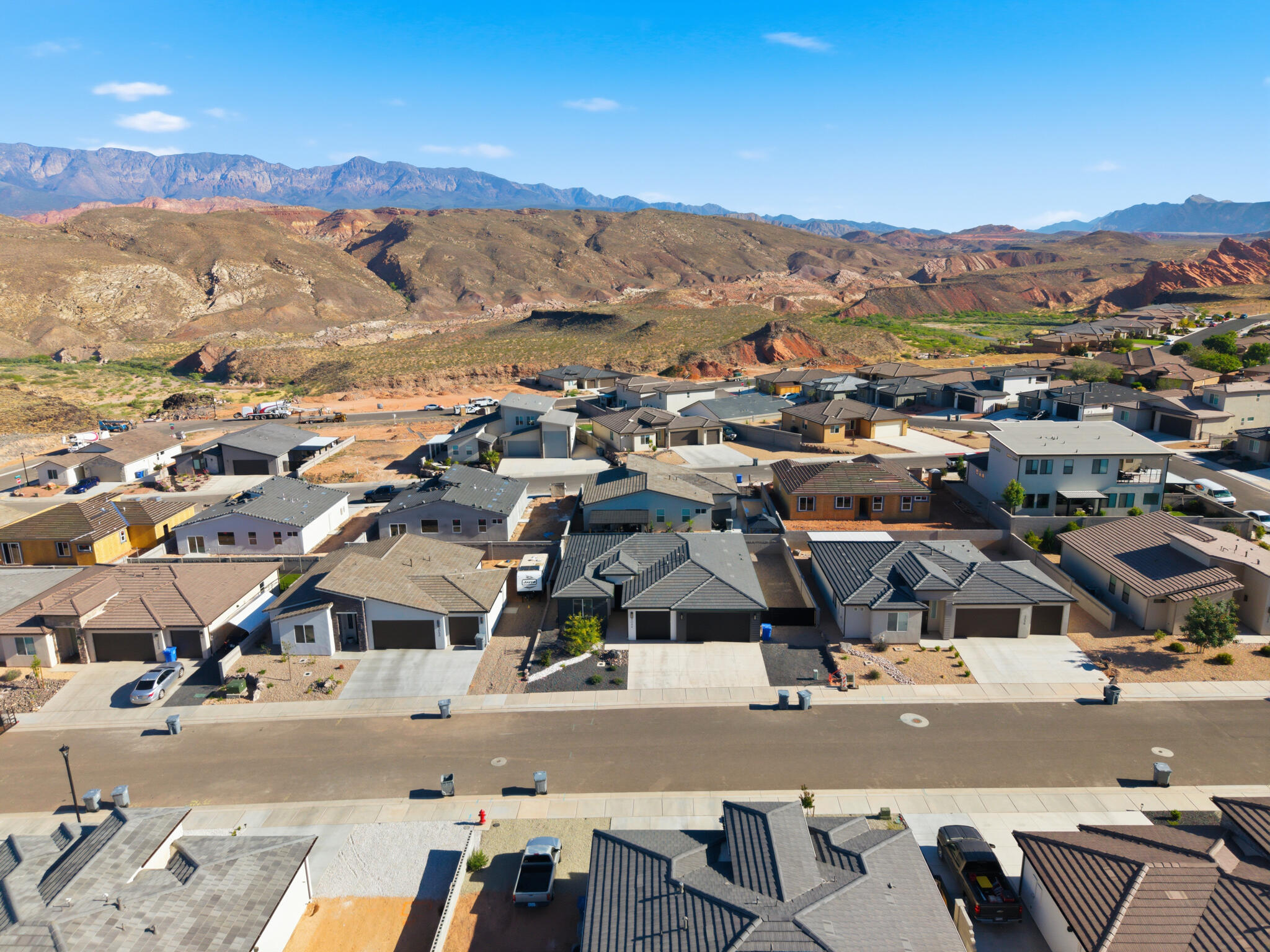 PEREGRINE POINTE WEST - Residential