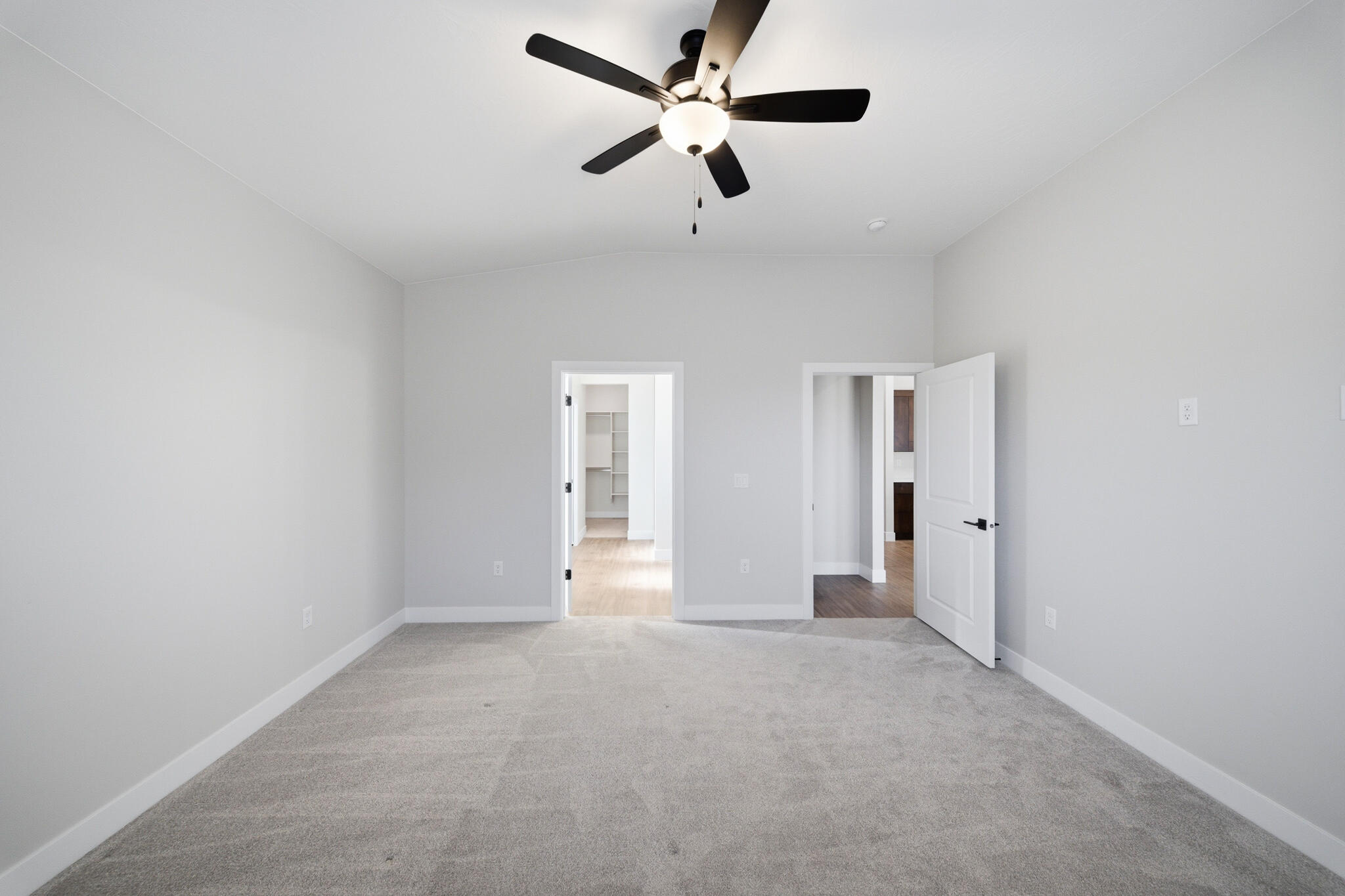 PEREGRINE POINTE WEST - Residential