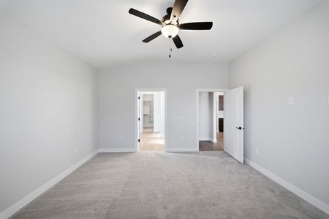 Tiny photo for 3044 W 670 N, Hurricane, UT 84737 (MLS # 26-271946)