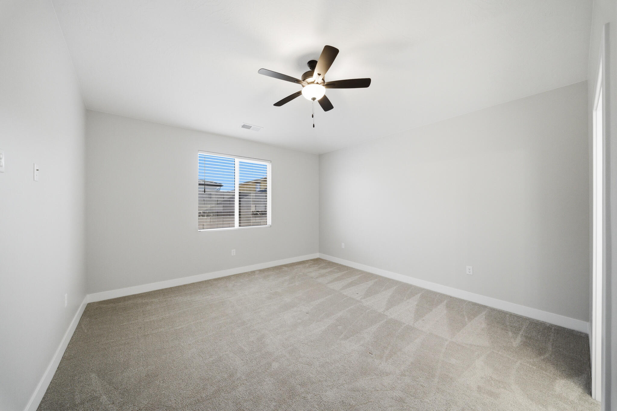 PEREGRINE POINTE WEST - Residential