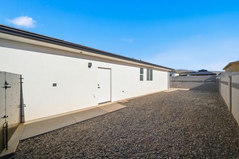 Tiny photo for 3044 W 670 N, Hurricane, UT 84737 (MLS # 26-271946)