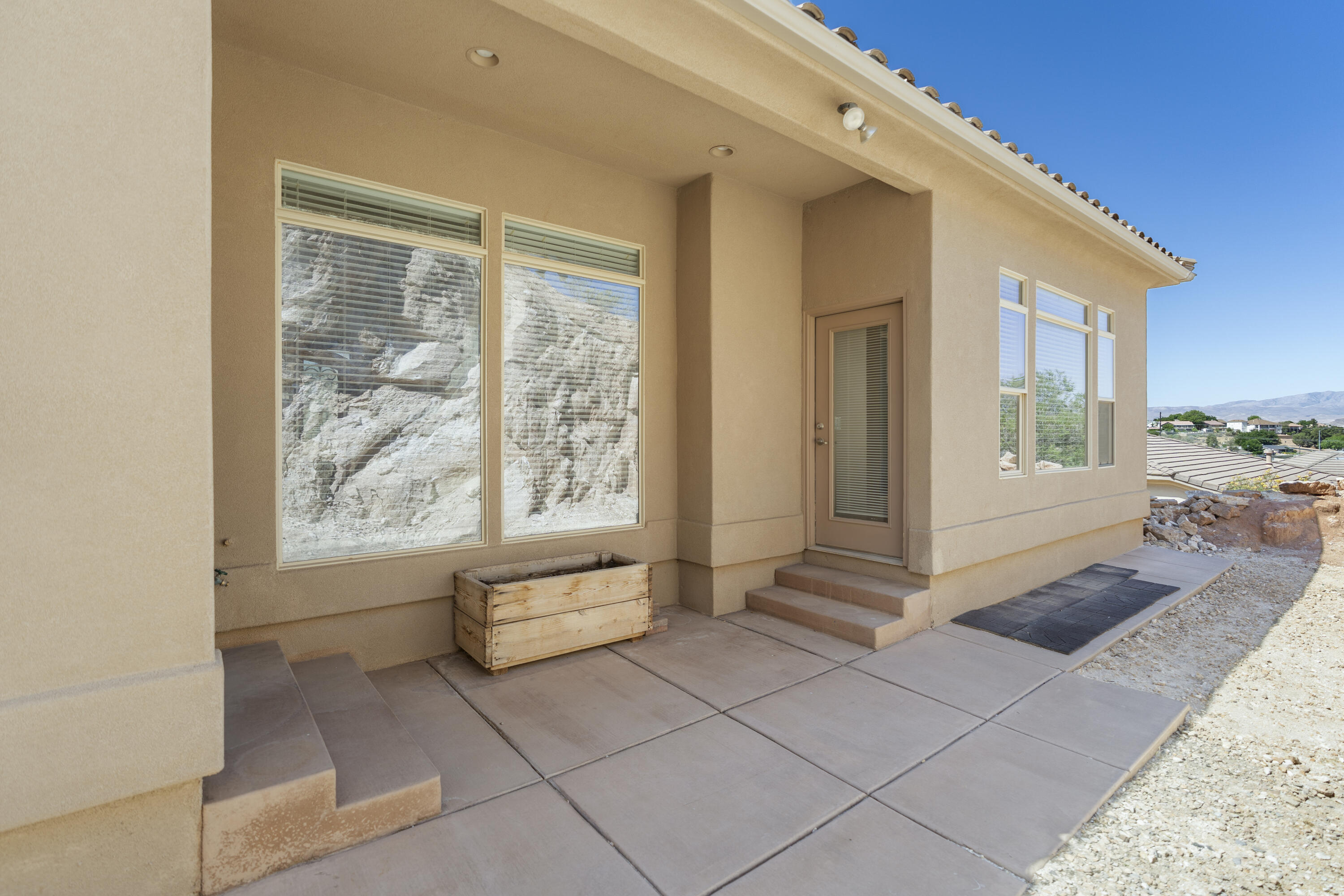 KNOLLS AT LITTLE VALLEY - Residential