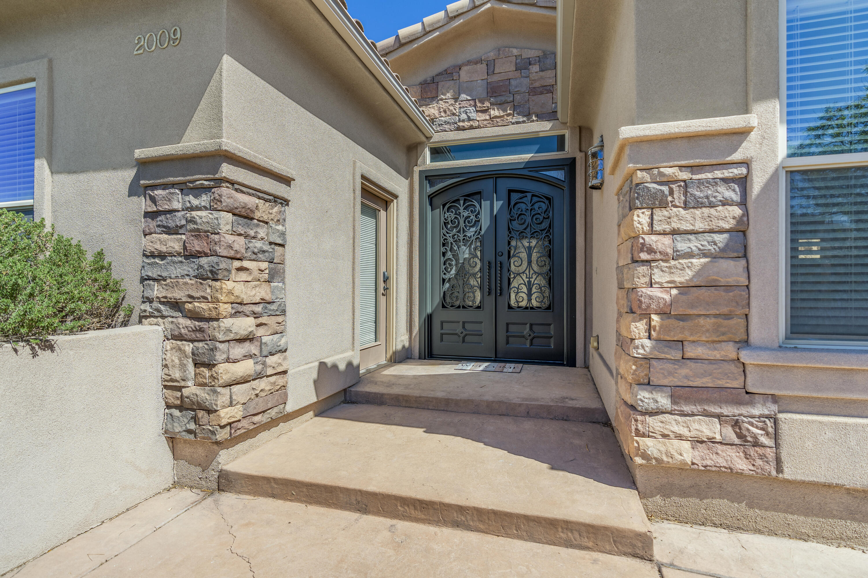 KNOLLS AT LITTLE VALLEY - Residential