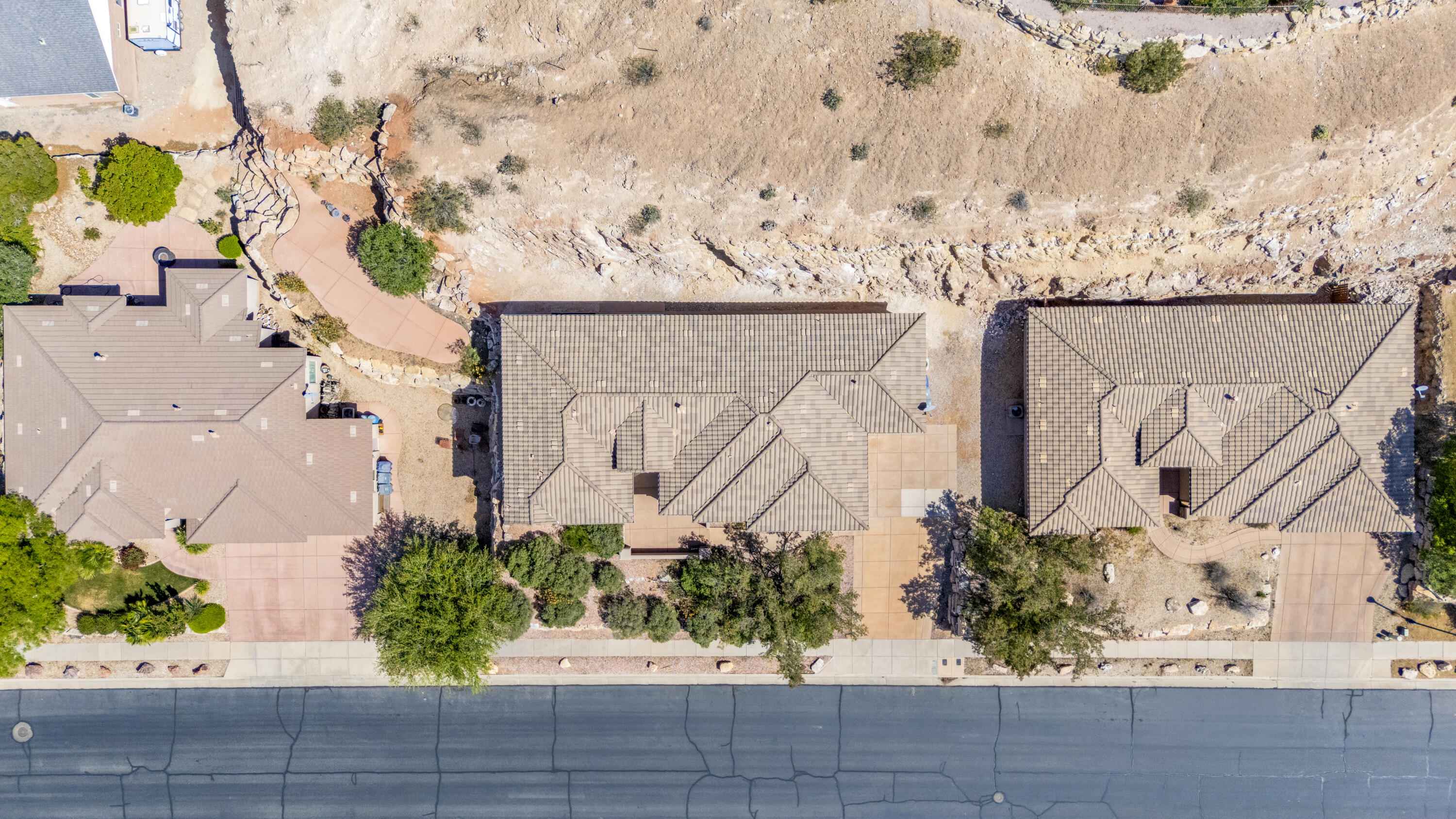 KNOLLS AT LITTLE VALLEY - Residential