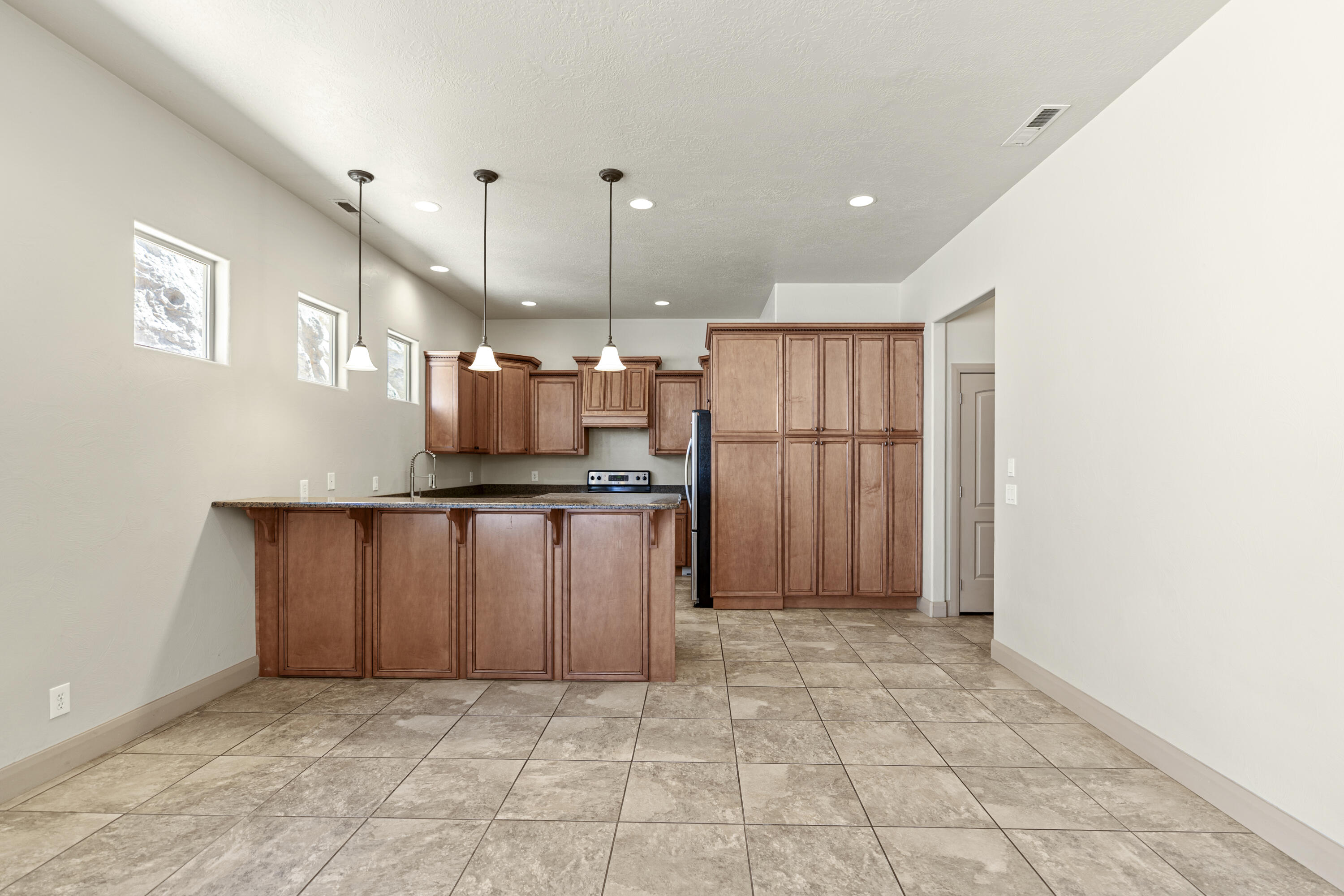 KNOLLS AT LITTLE VALLEY - Residential