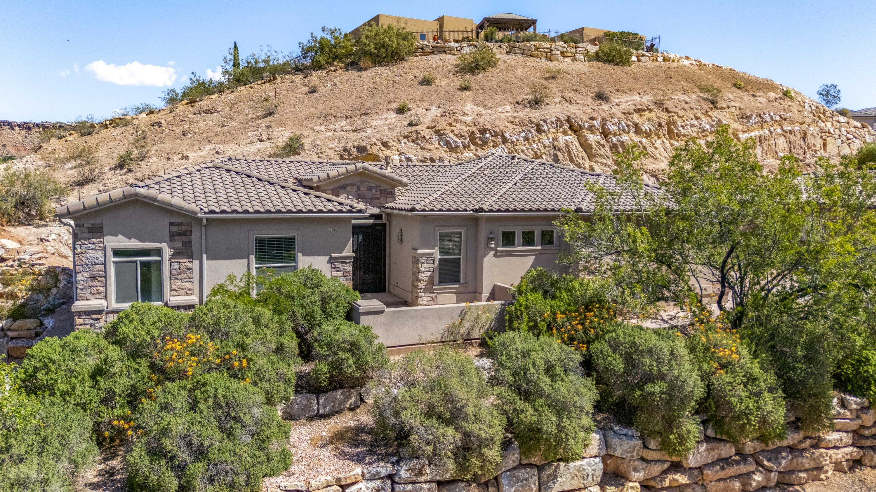 KNOLLS AT LITTLE VALLEY - Residential