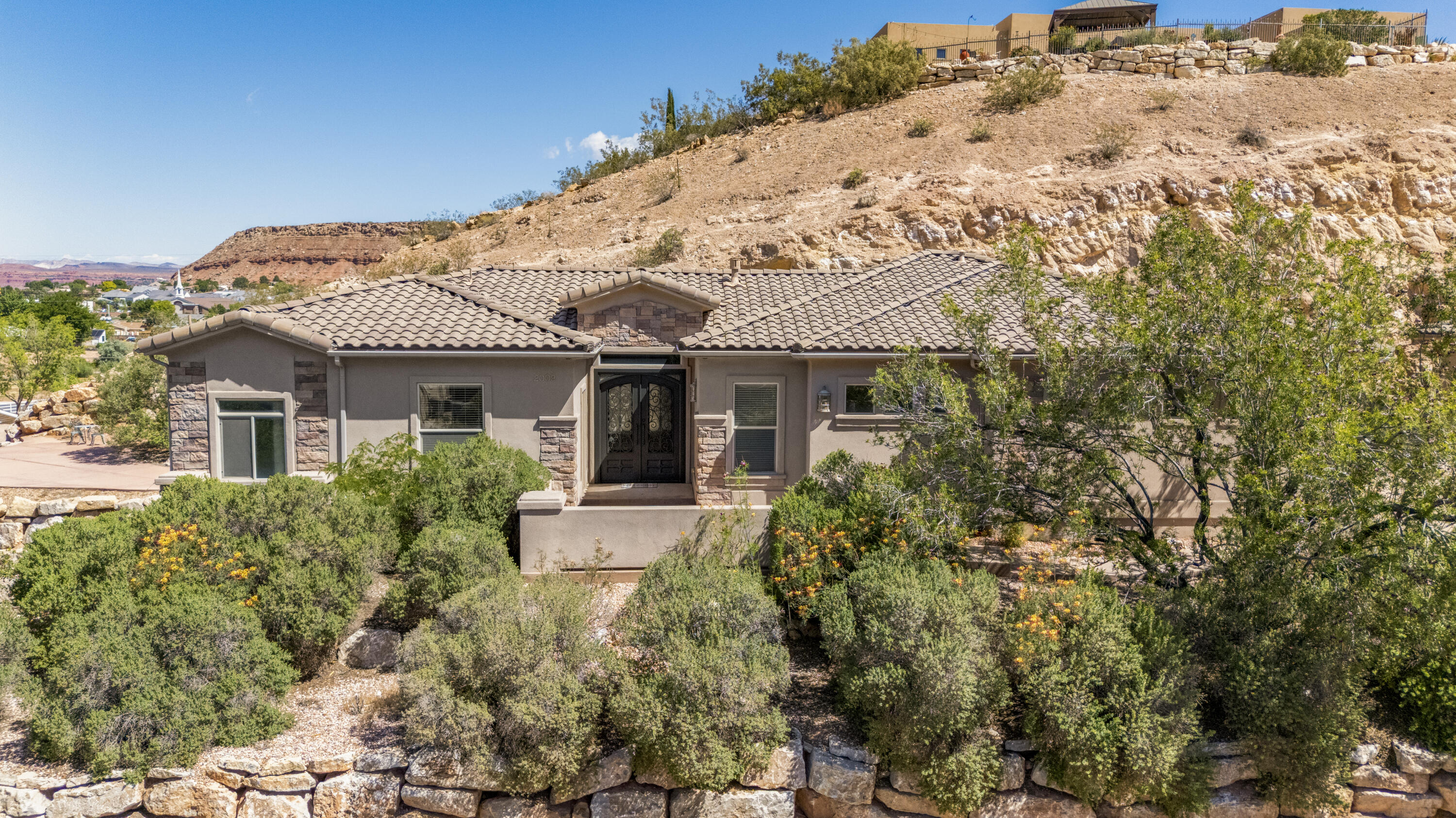 KNOLLS AT LITTLE VALLEY - Residential