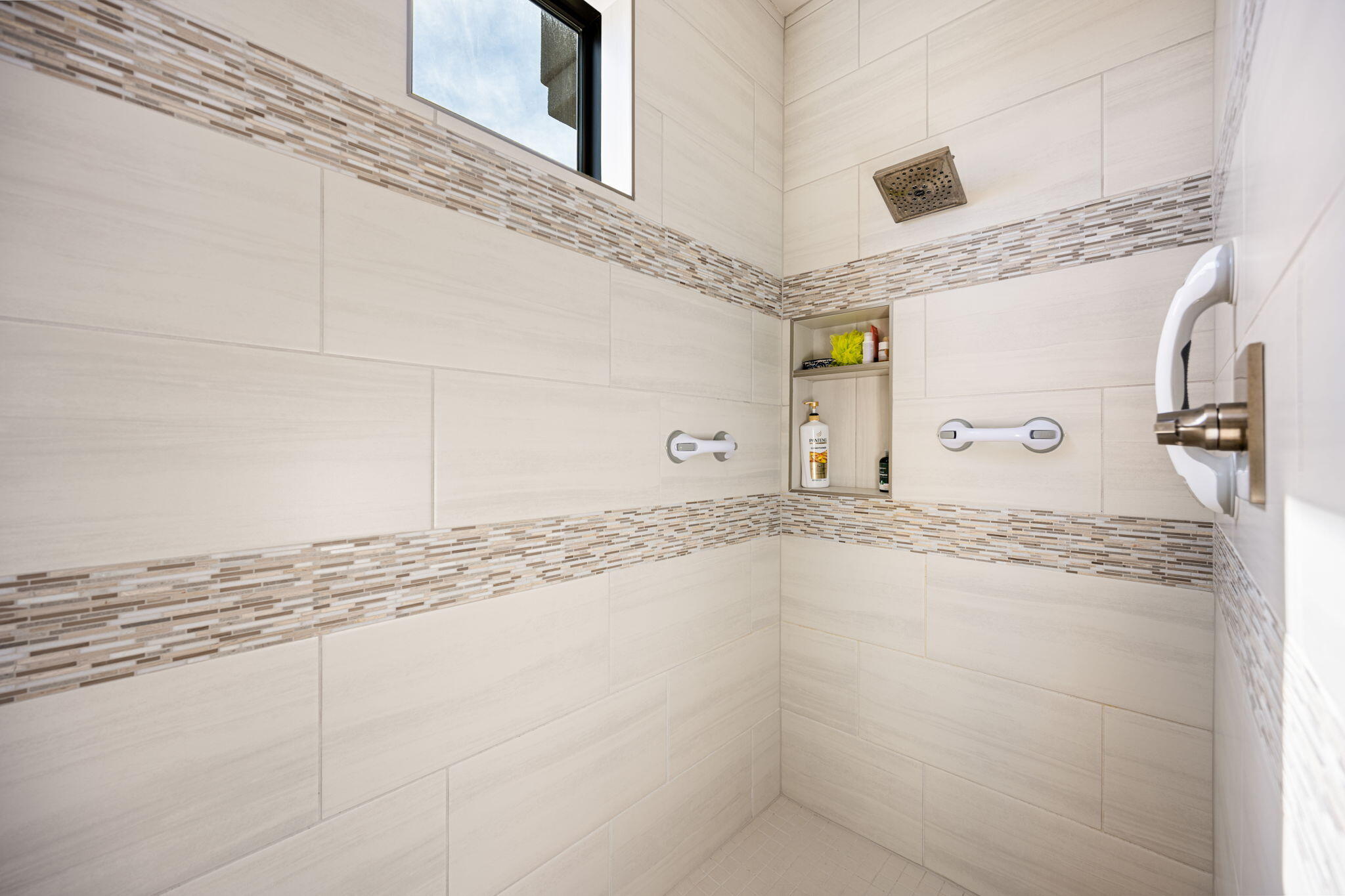 RESERVE OF ENTRADA SNOW CANYON PATIO HOMES - Residential