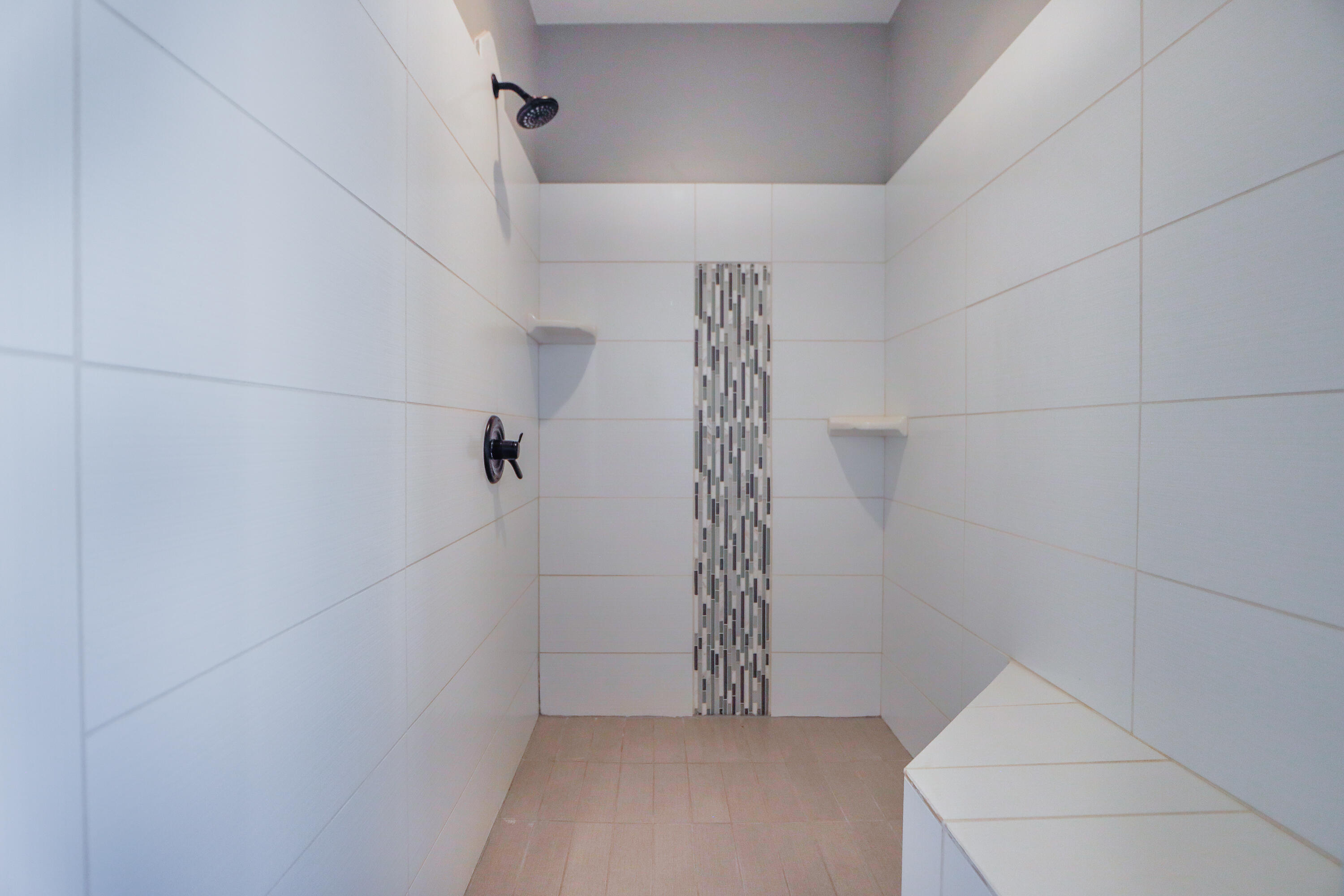 CLIFF SHADOW - Residential