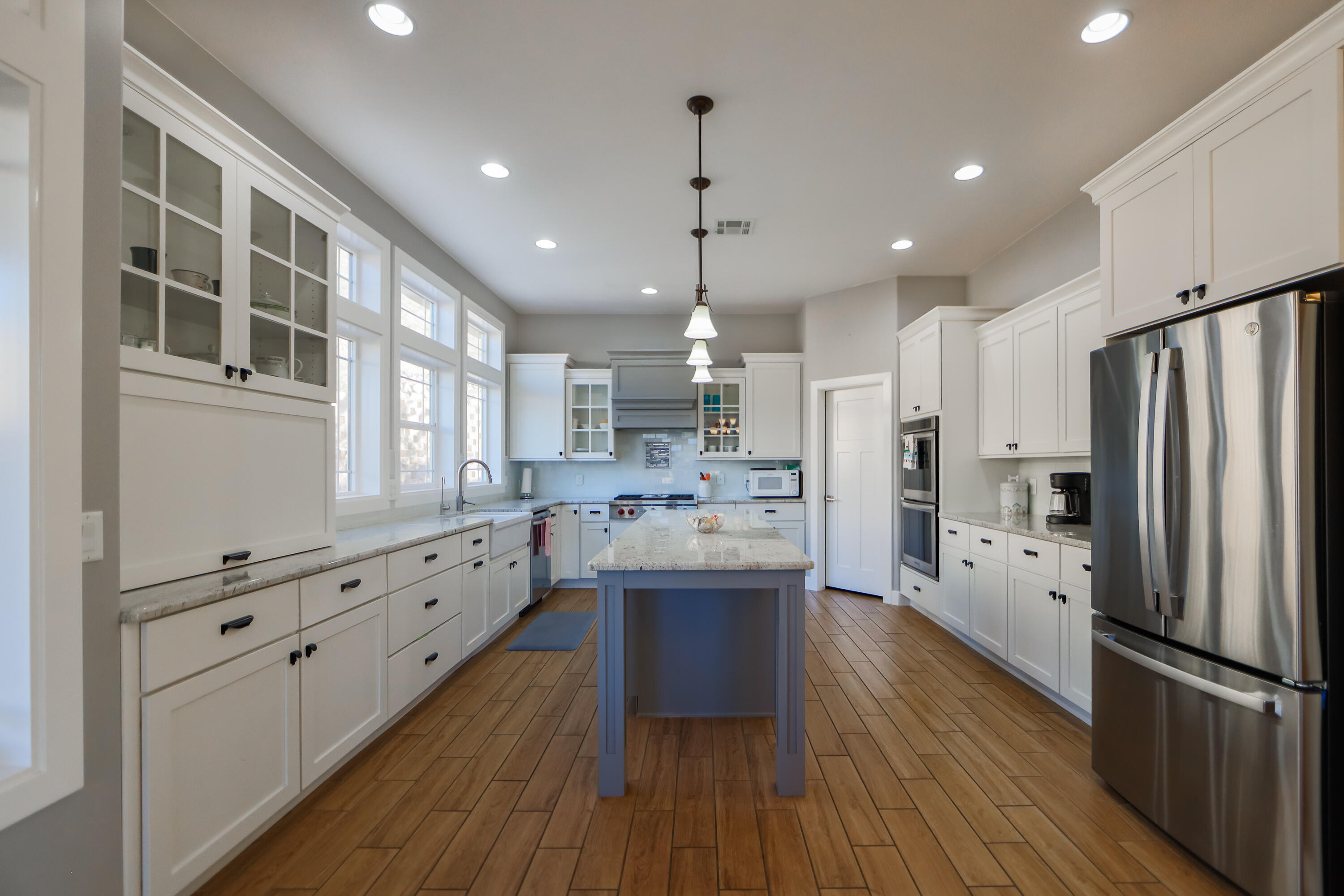 CLIFF SHADOW - Residential