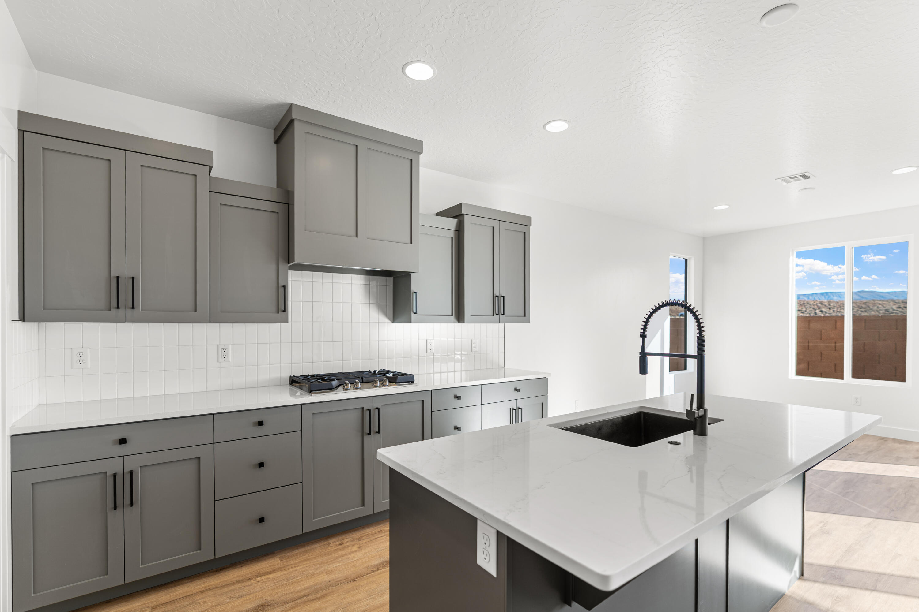 WHITE HILLS SUB - Residential