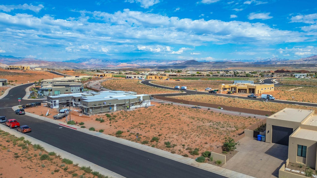 Photo of 3323 S Cottontail Way 62 #62, Hurricane, UT 84737 (MLS # 26-277173)