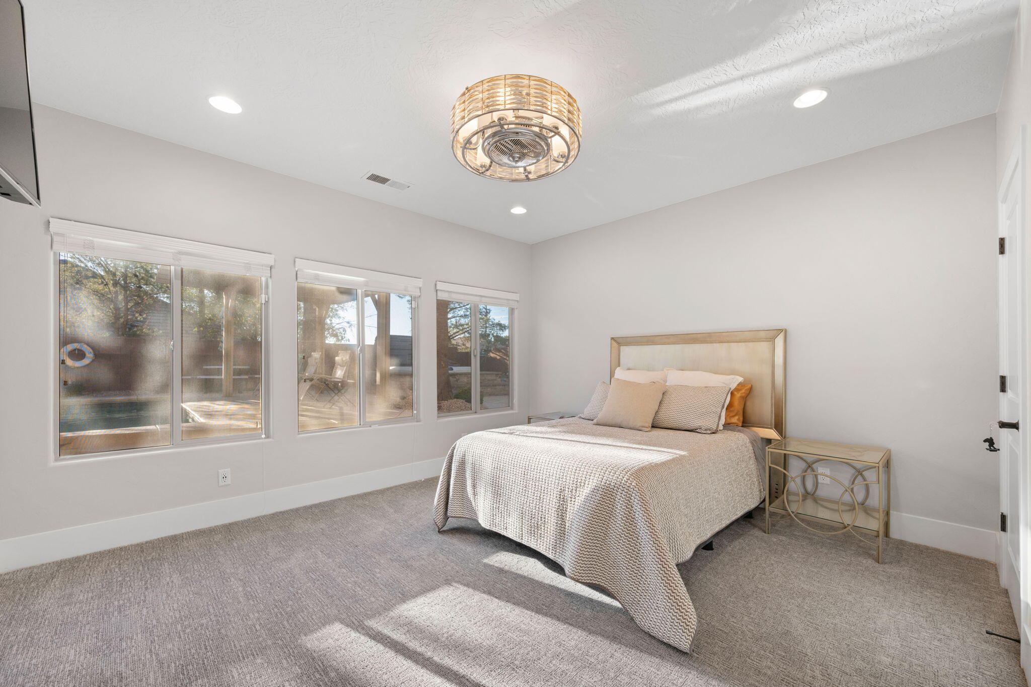 HEIGHTS AT WASHINGTON BENCH - Residential