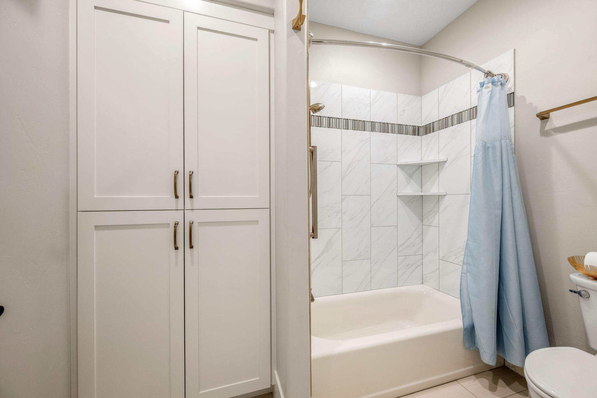 HEIGHTS AT WASHINGTON BENCH - Residential