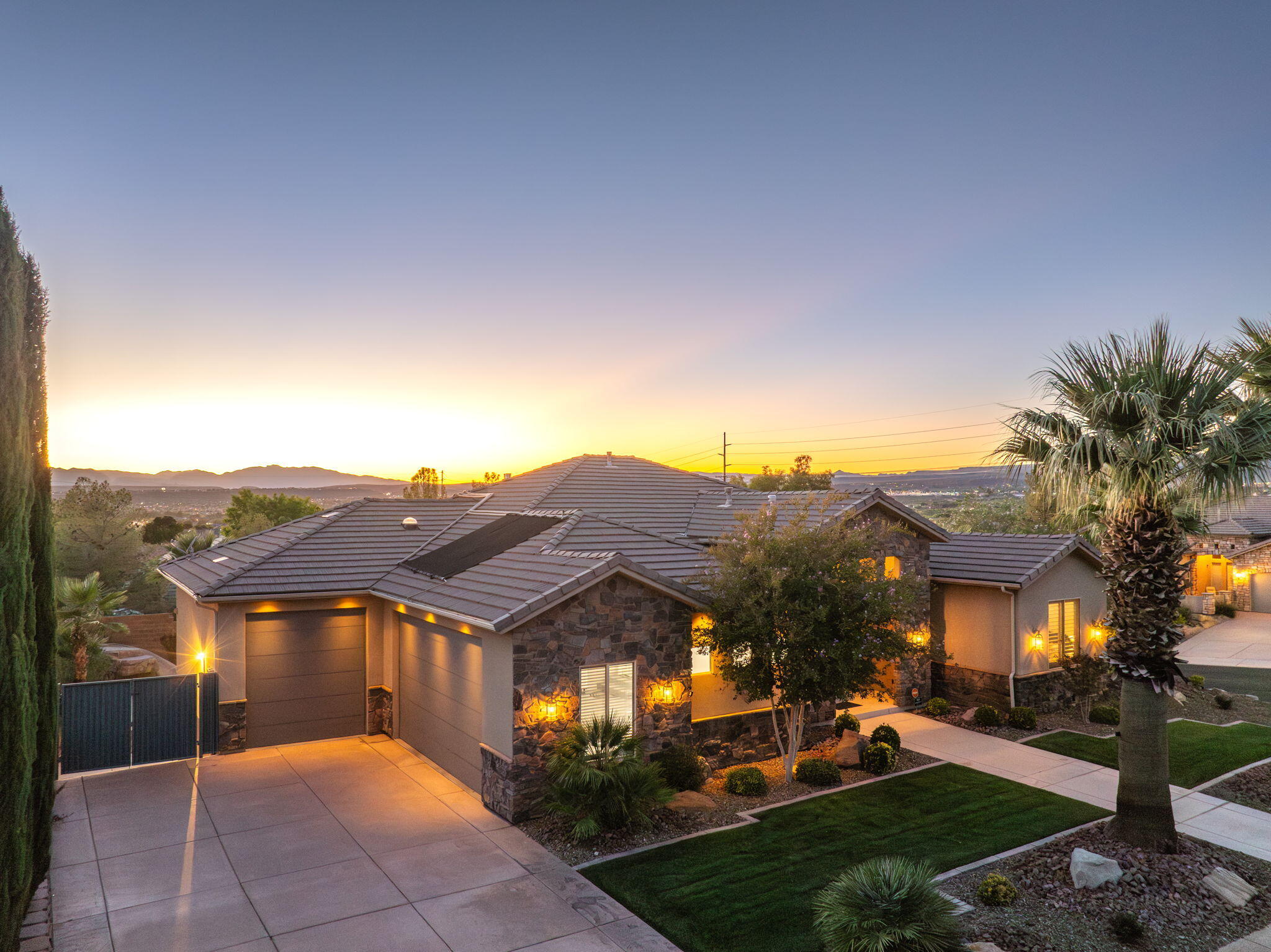 HEIGHTS AT WASHINGTON BENCH - Residential