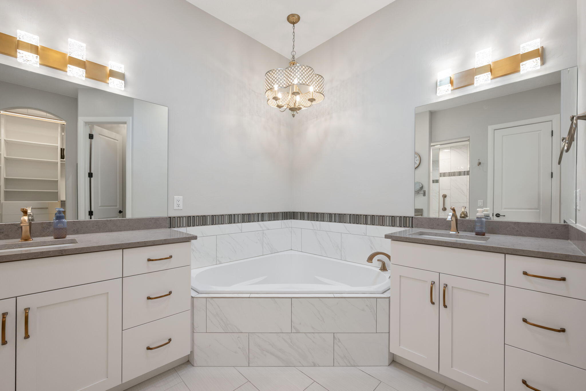 HEIGHTS AT WASHINGTON BENCH - Residential