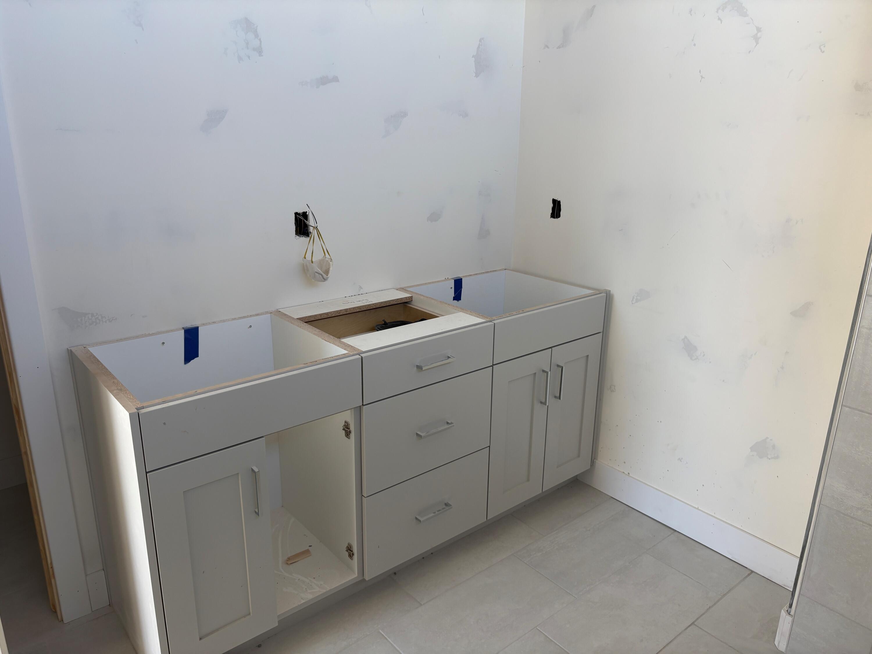 SALARNO HILLS AT DIVARIO - Residential