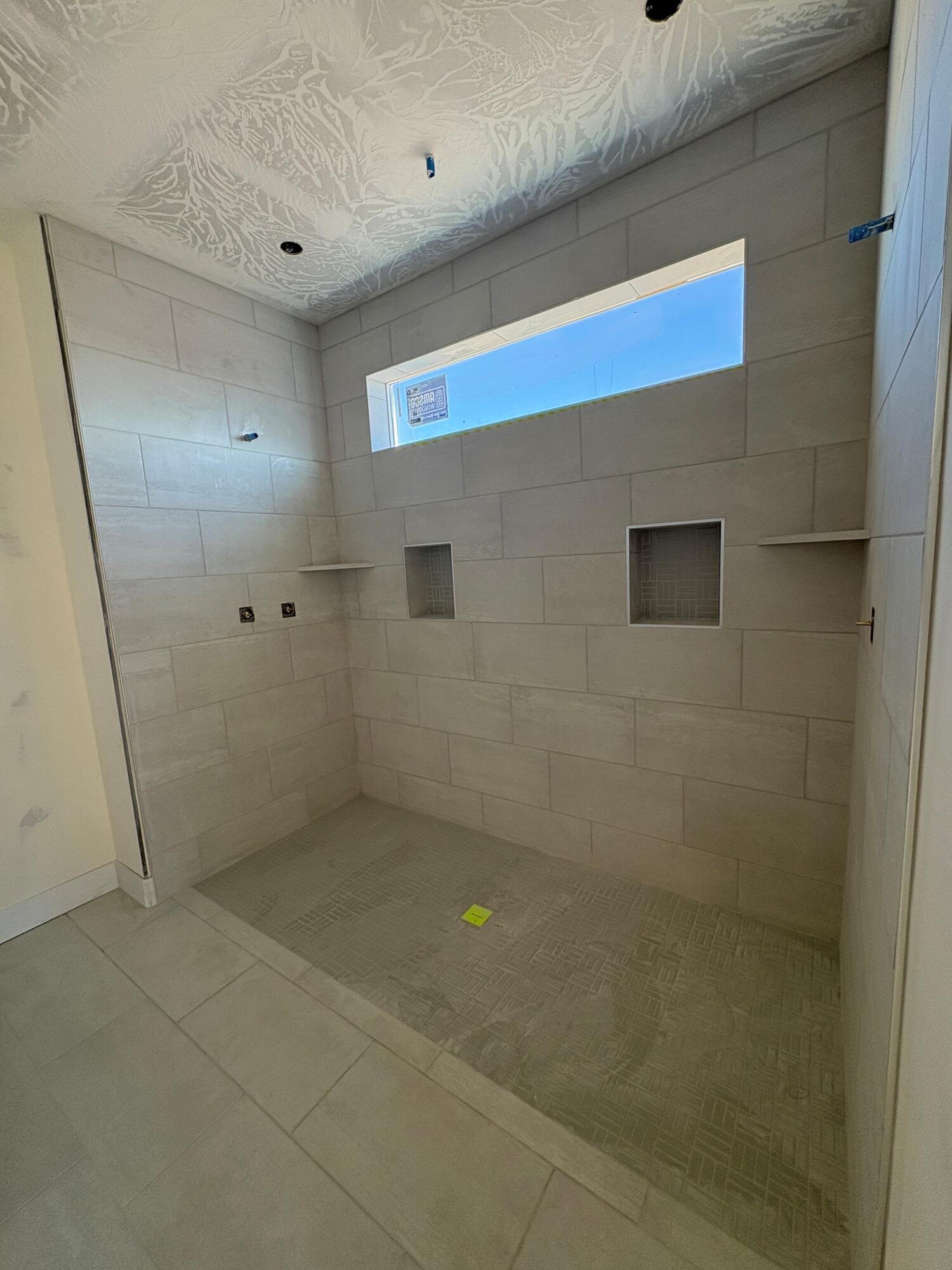 SALARNO HILLS AT DIVARIO - Residential