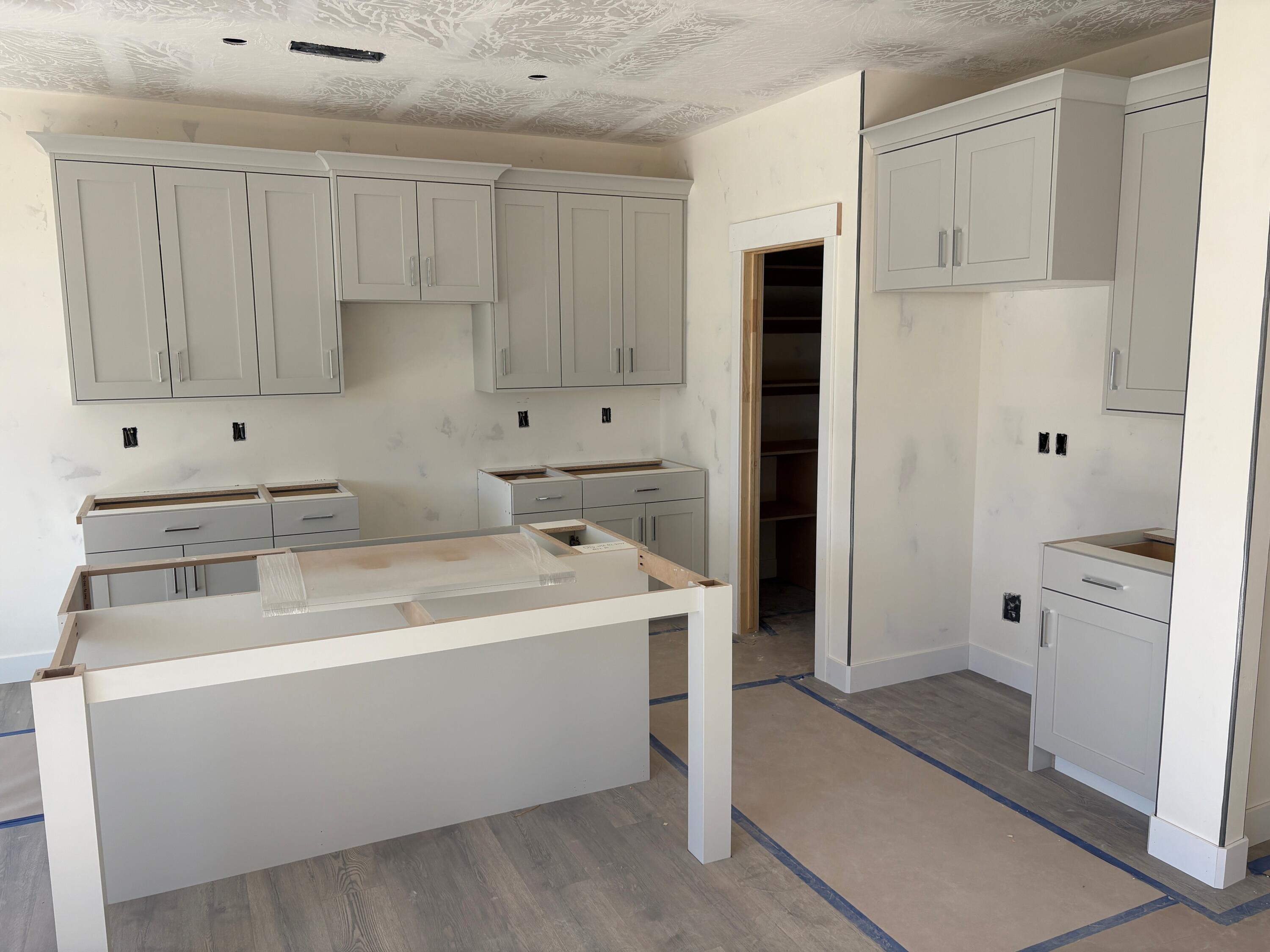 SALARNO HILLS AT DIVARIO - Residential