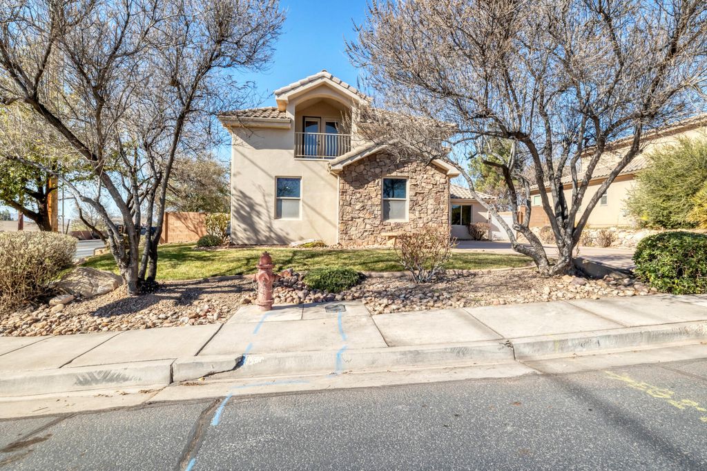 Photo of 2434 S 2160 ST E, Saint George, UT 84790 (MLS # 26-269986)