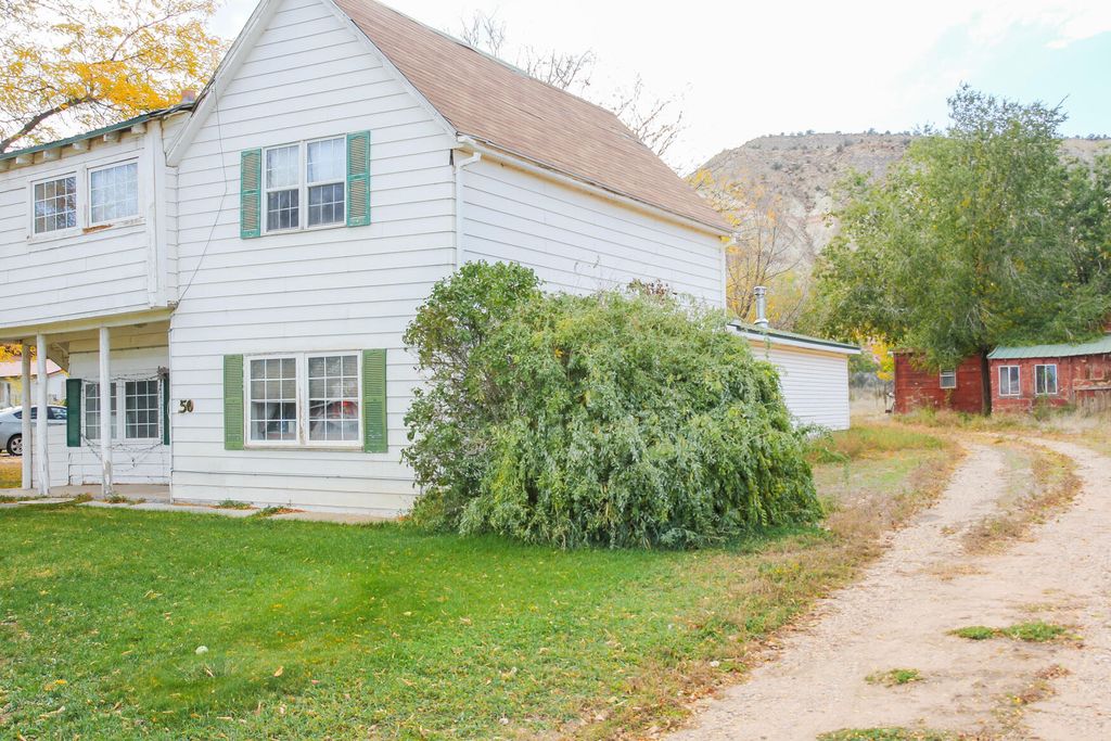 Photo of 50 S Red Rock Drive, Cannonville, UT 84718 (MLS # 25-266823)