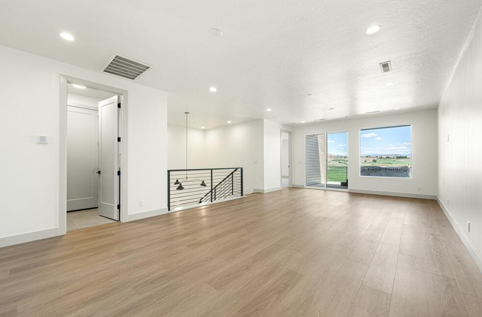 ISLAND AT CORAL CANYON - Residential