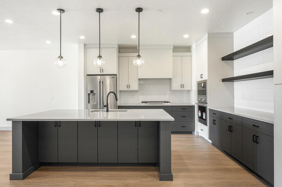 ISLAND AT CORAL CANYON - Residential