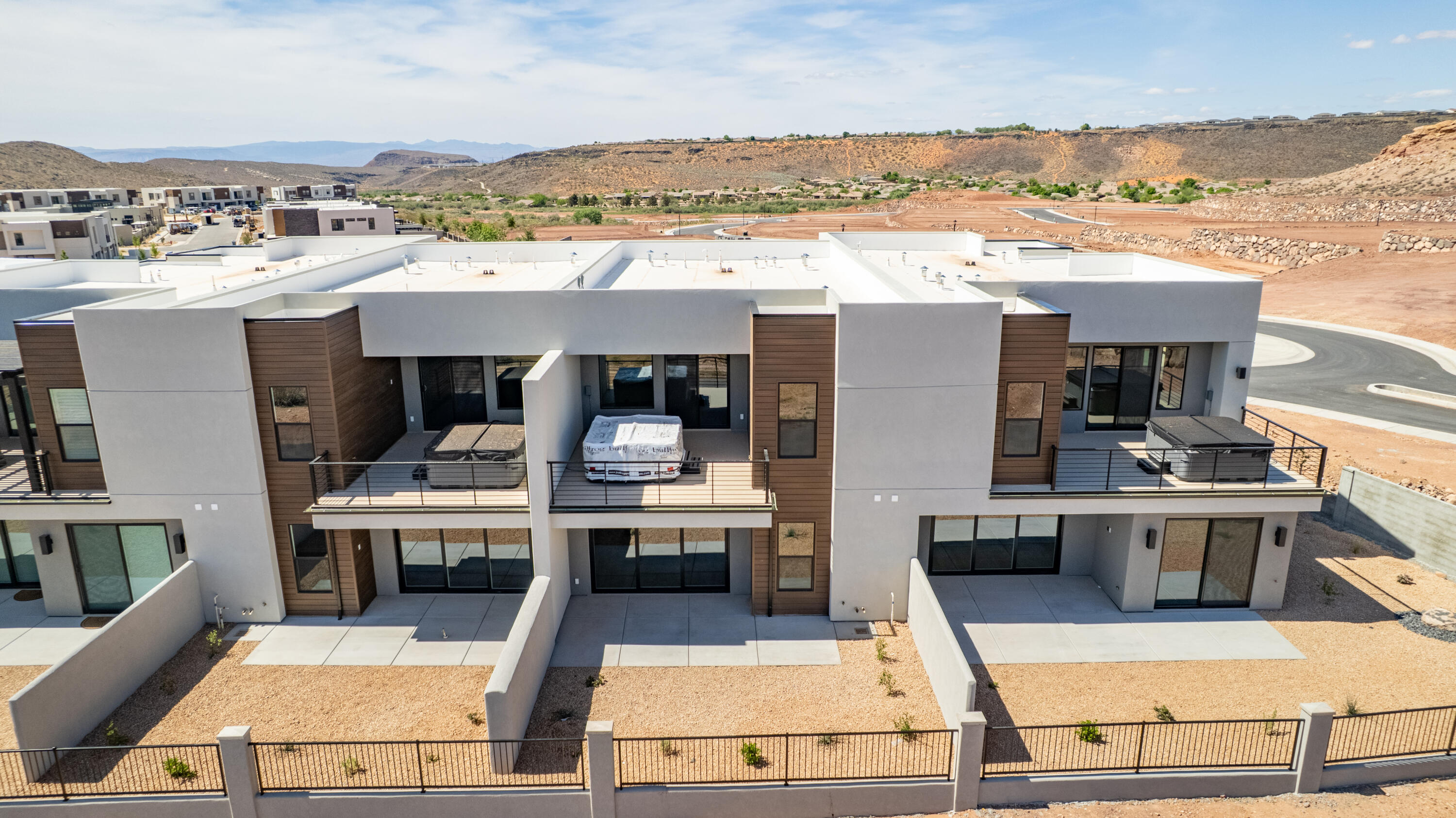 ISLAND AT CORAL CANYON - Residential