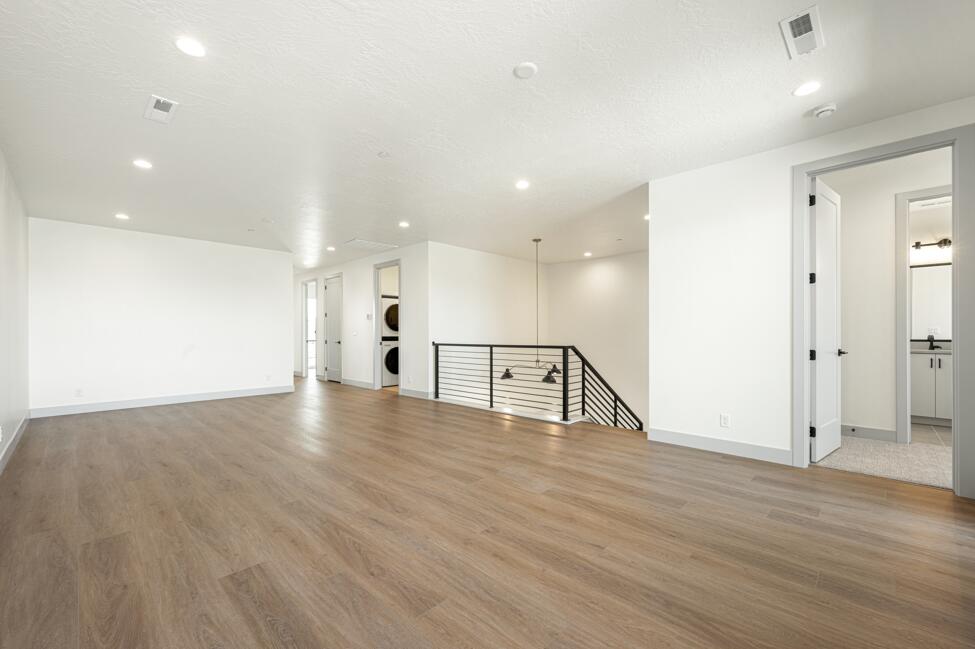 ISLAND AT CORAL CANYON - Residential