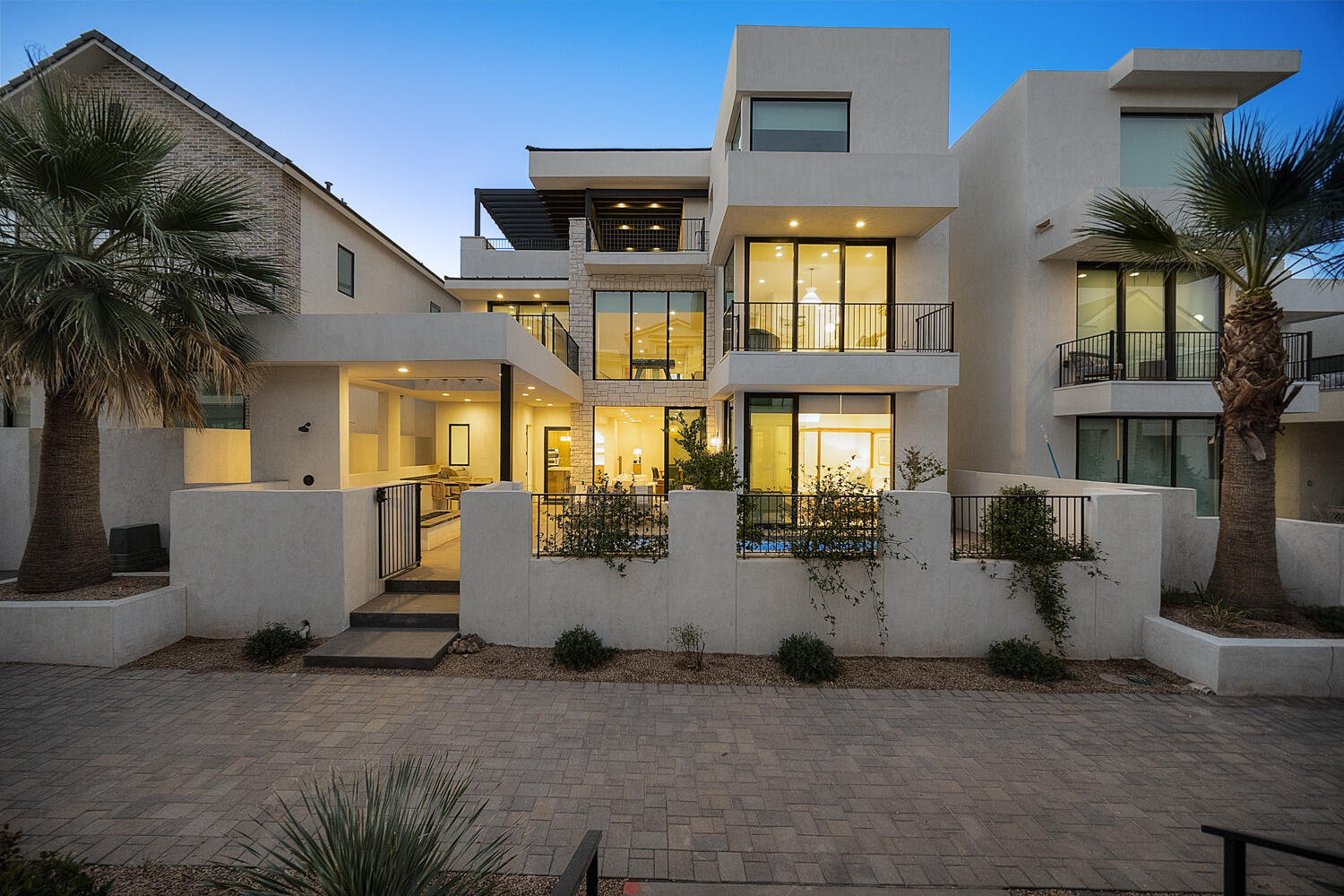 DESERT COLOR RESORT - Residential