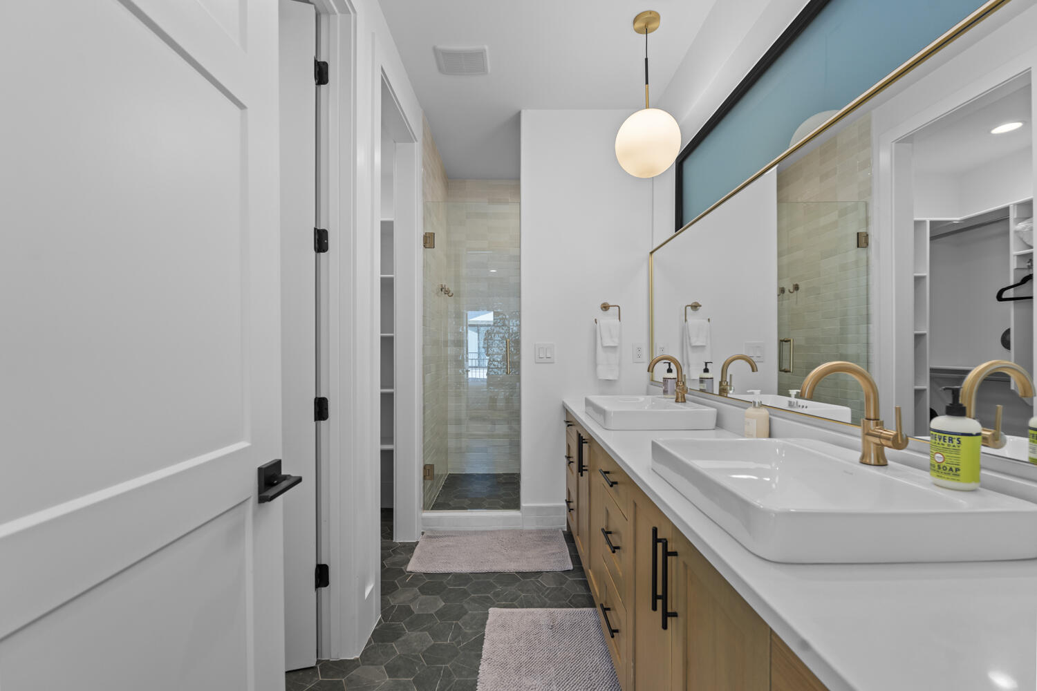 DESERT COLOR RESORT - Residential