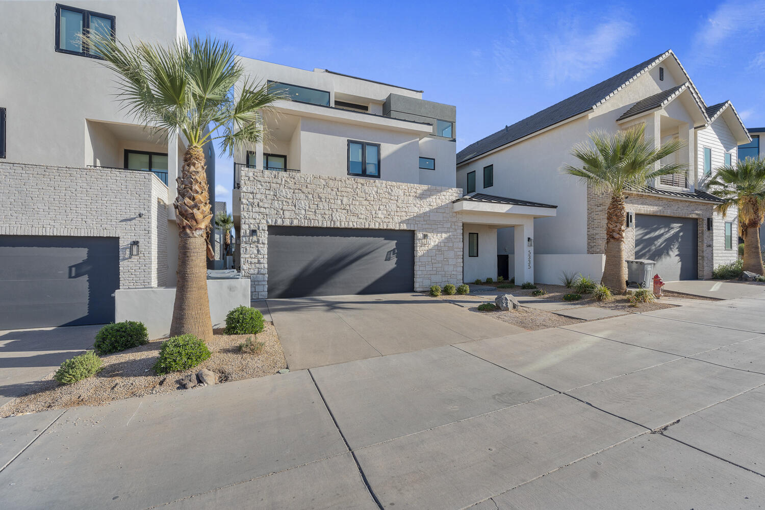 DESERT COLOR RESORT - Residential