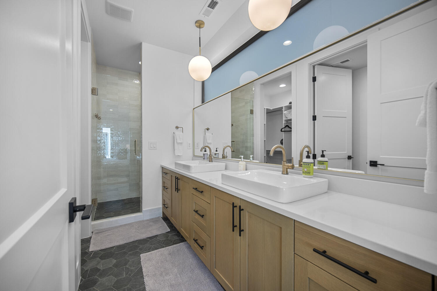 DESERT COLOR RESORT - Residential