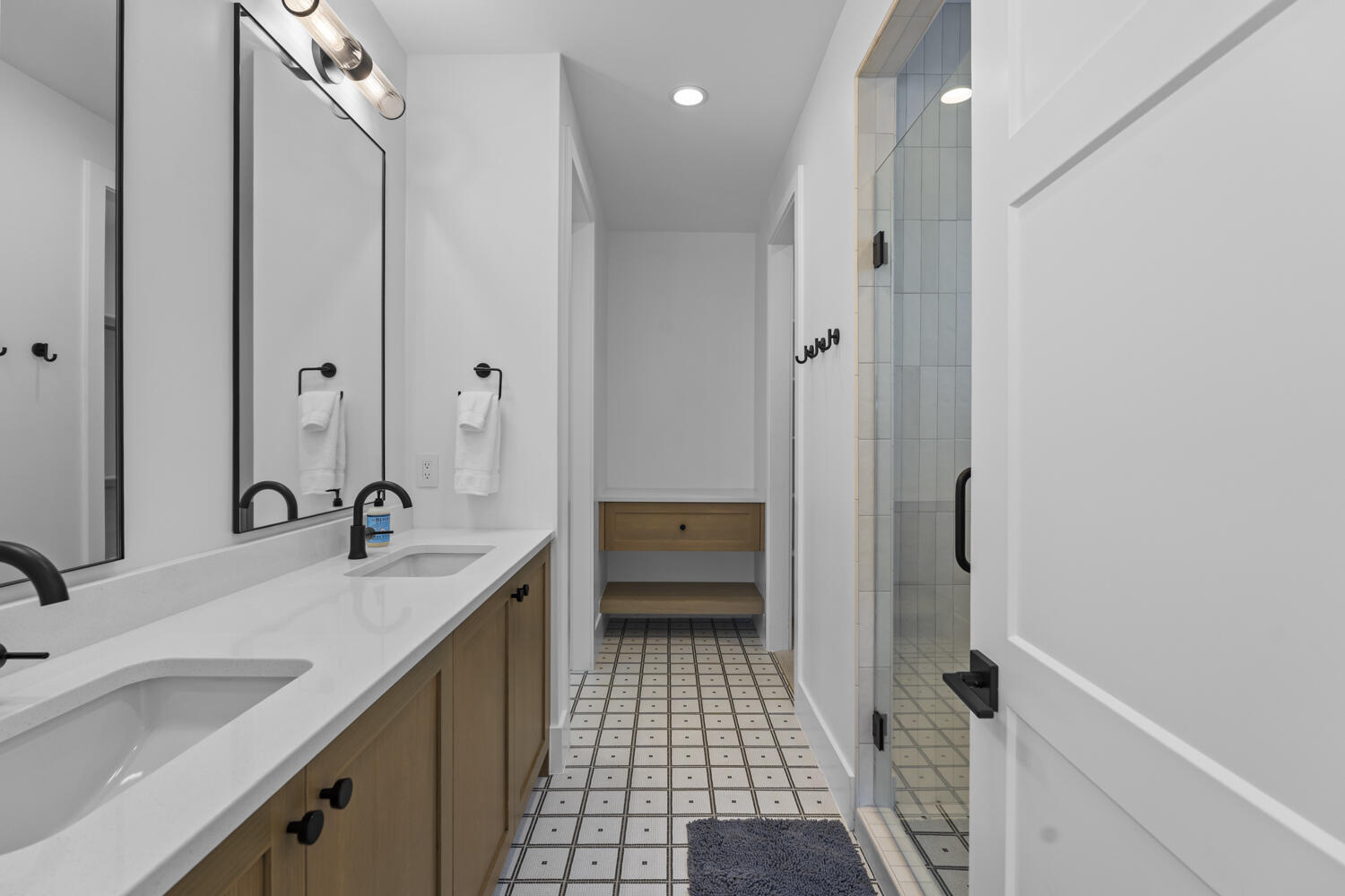 DESERT COLOR RESORT - Residential