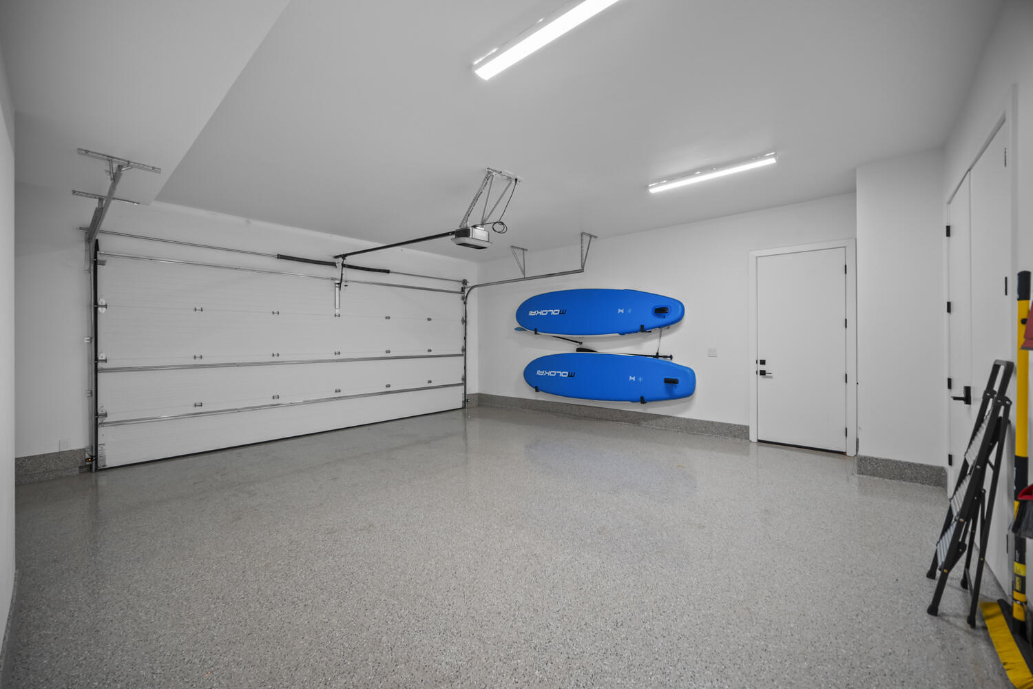 DESERT COLOR RESORT - Residential