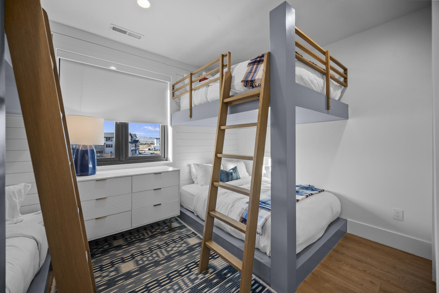 DESERT COLOR RESORT - Residential